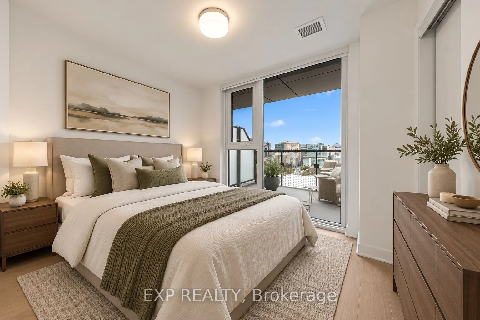 74 Nicholas Street ##2013