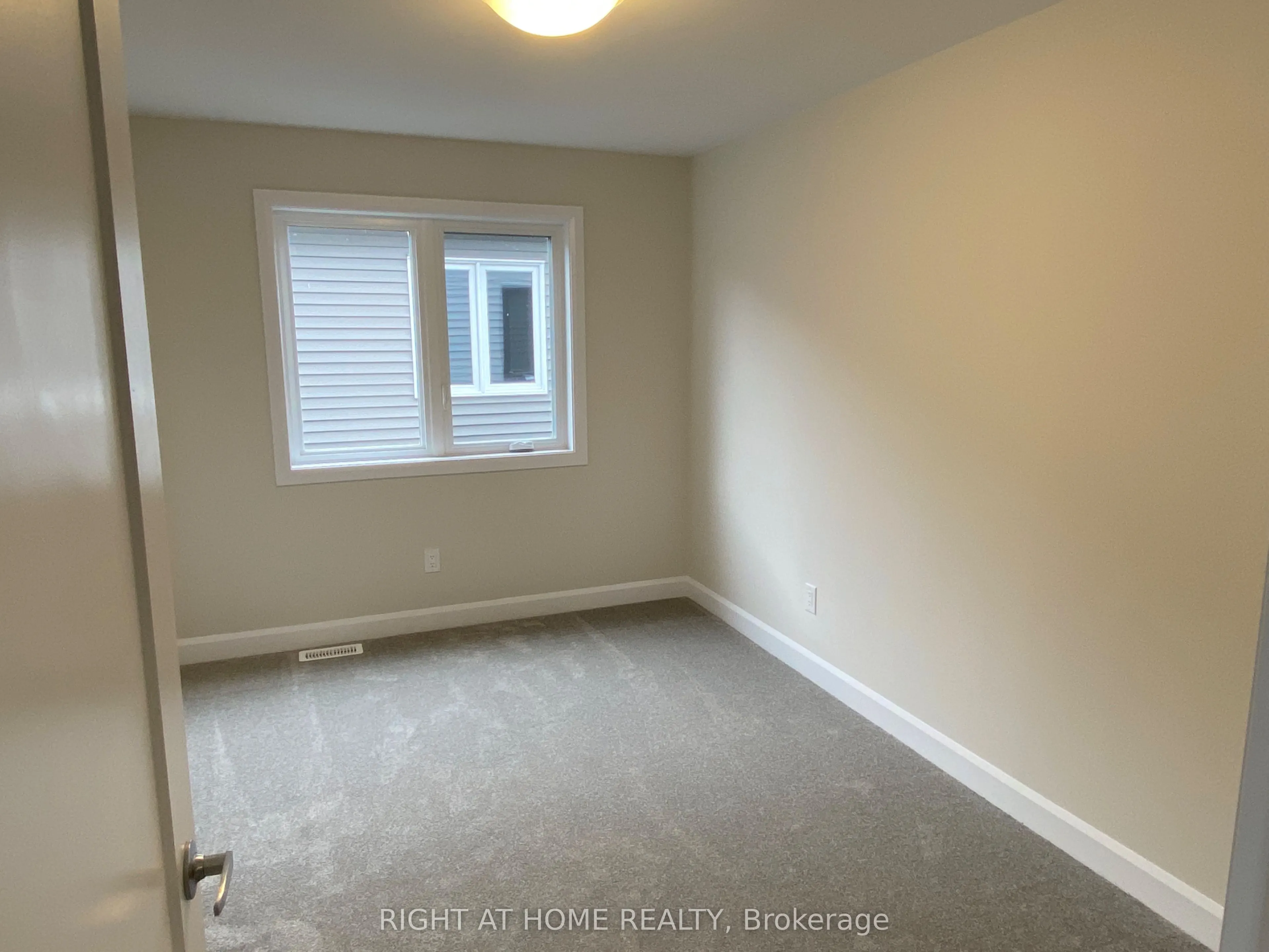 608 MOONFLOWER Crescent