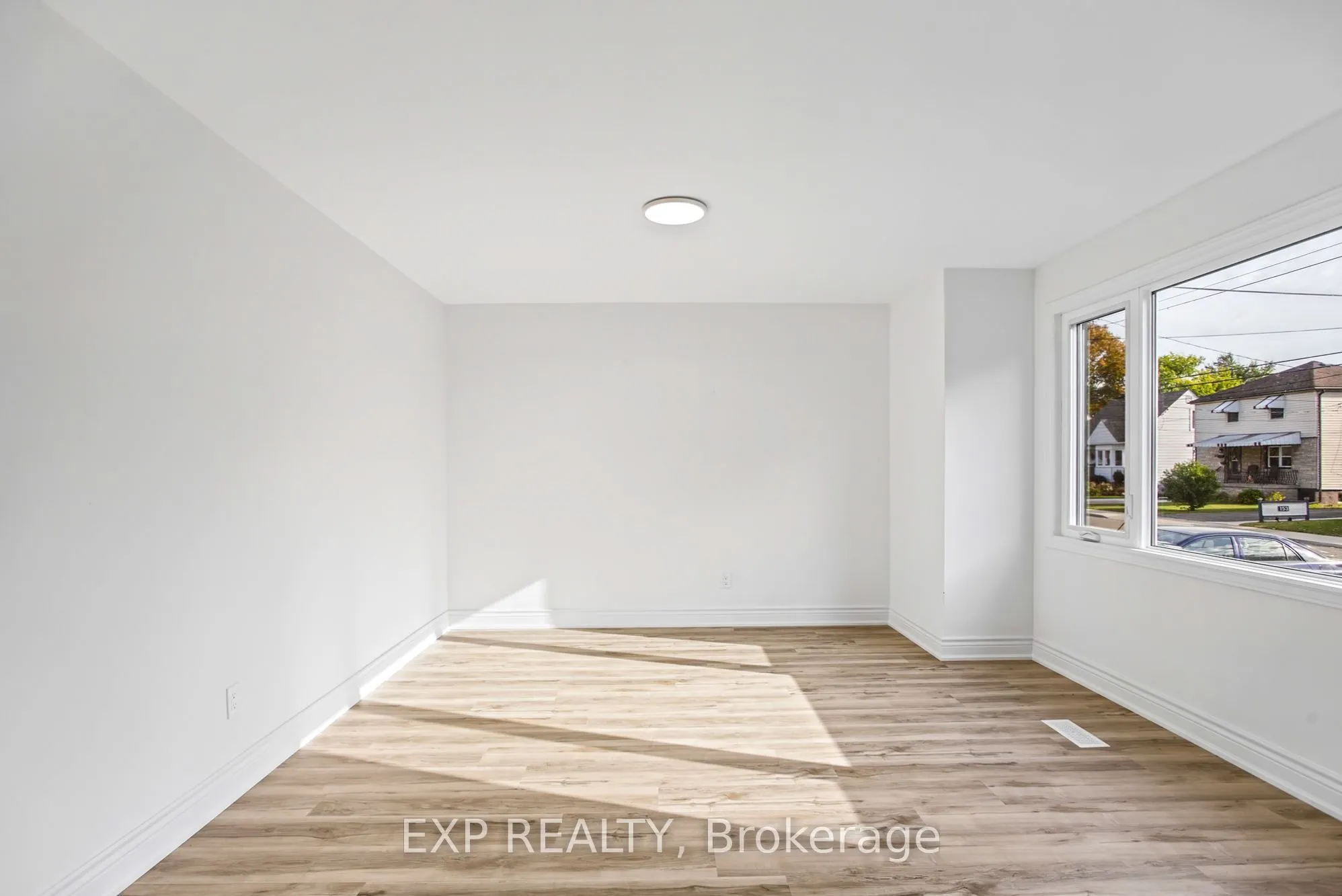 156 E36th Street #Upper