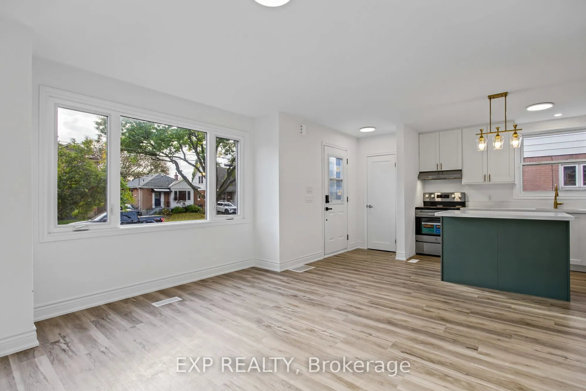 156 E36th Street #Upper