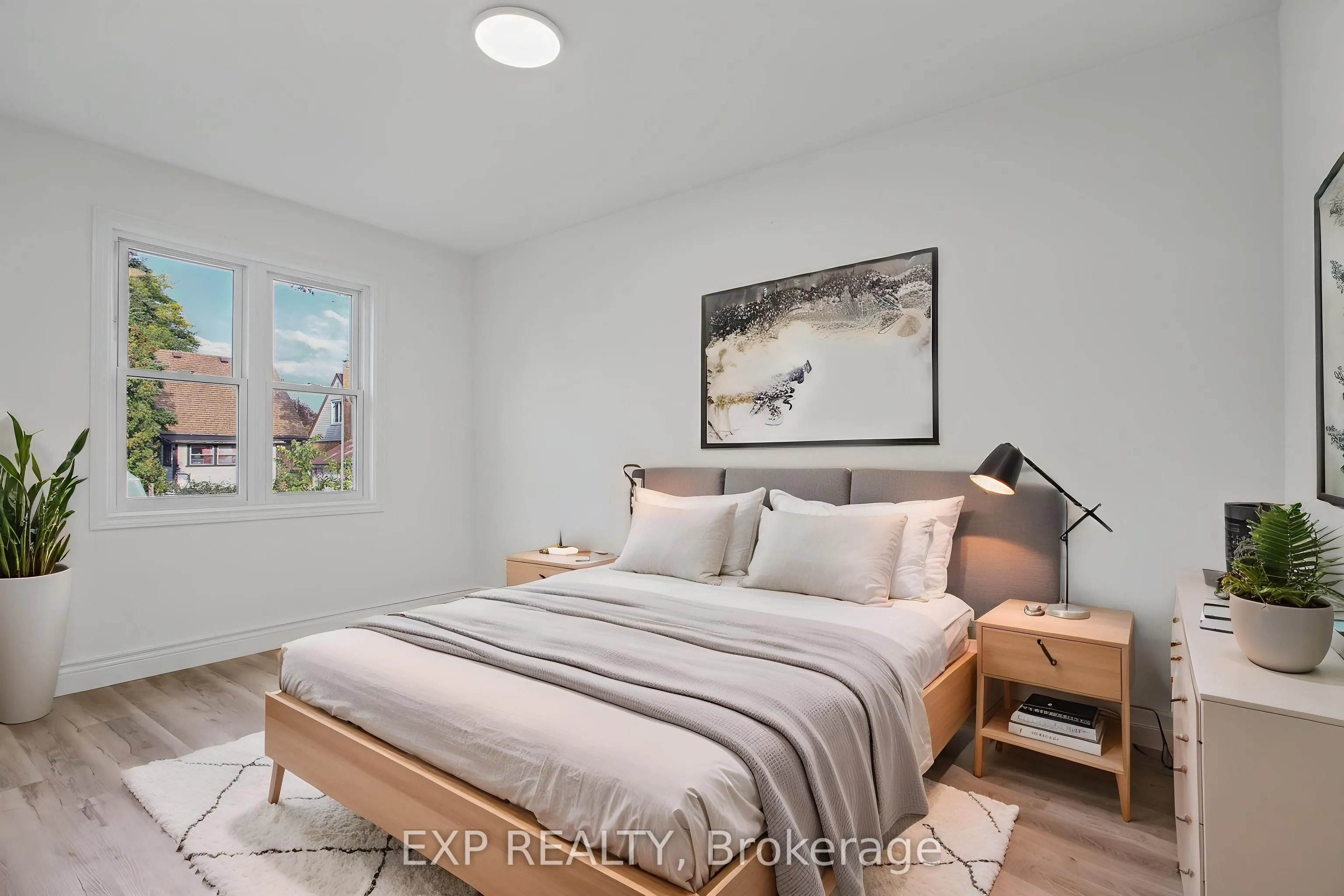 156 E36th Street #Upper