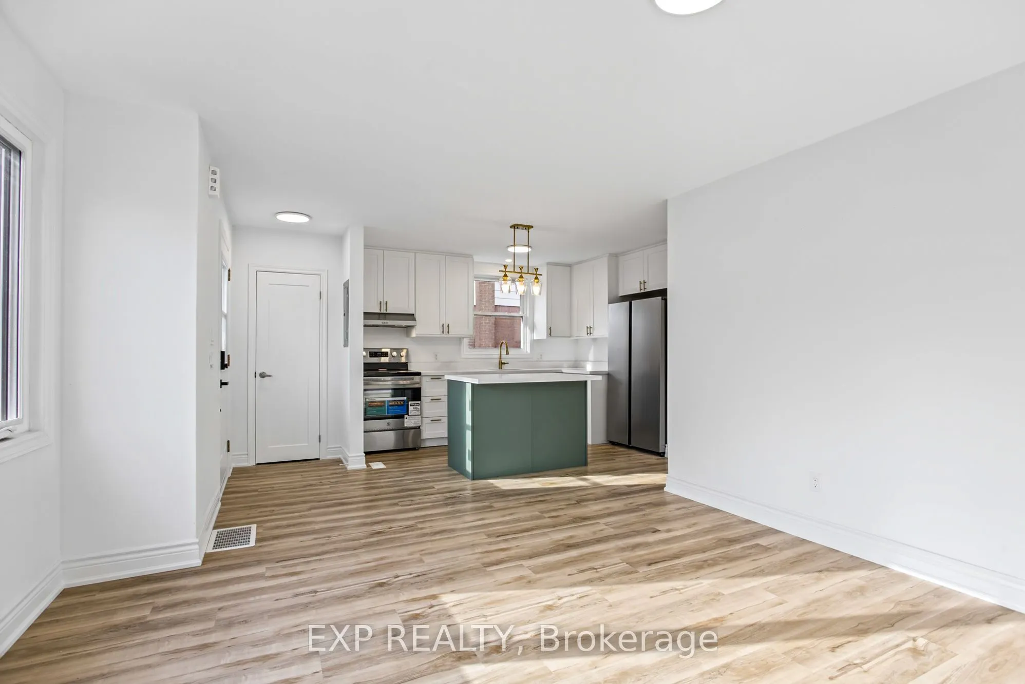 156 E36th Street #Upper