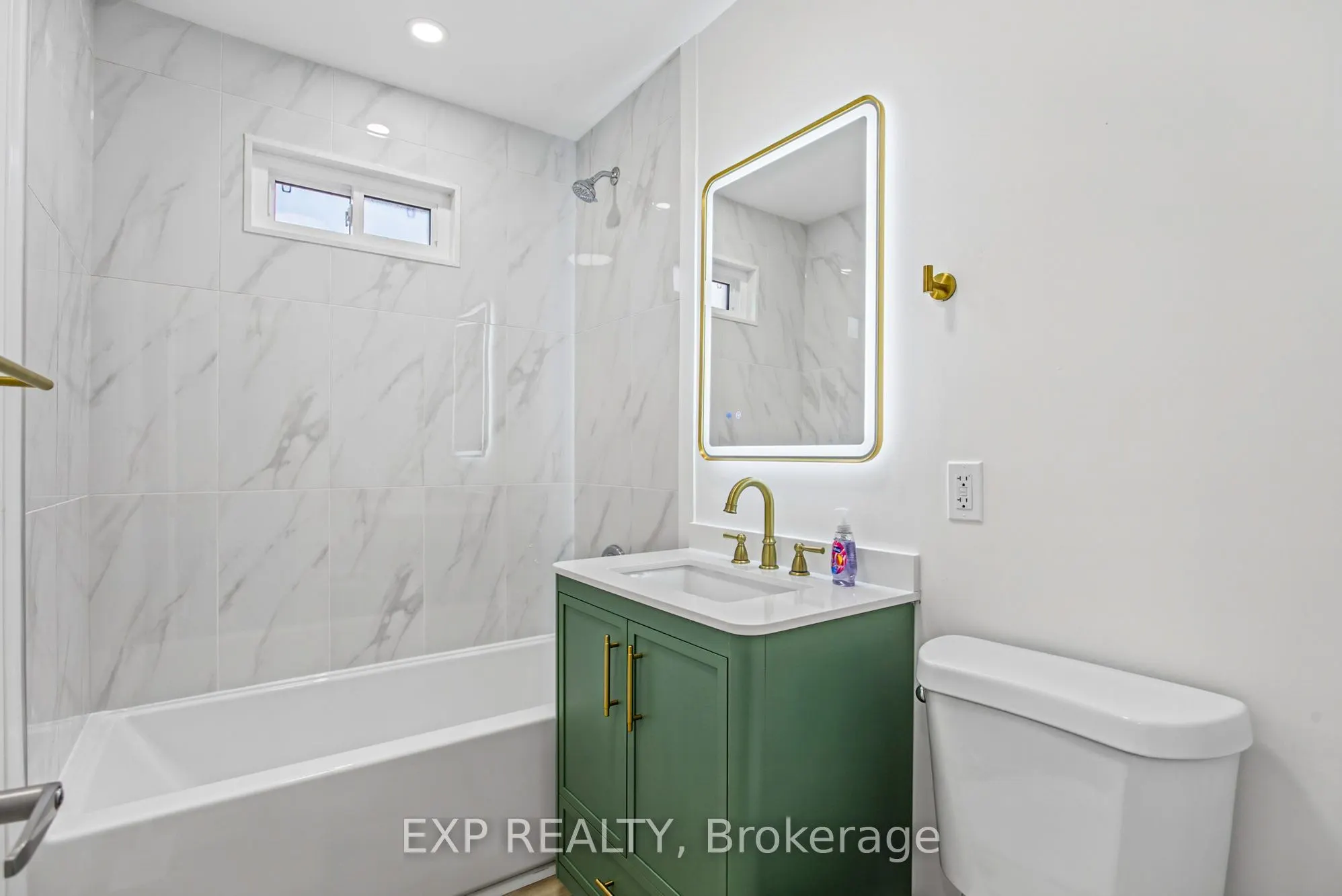 156 E36th Street #Upper