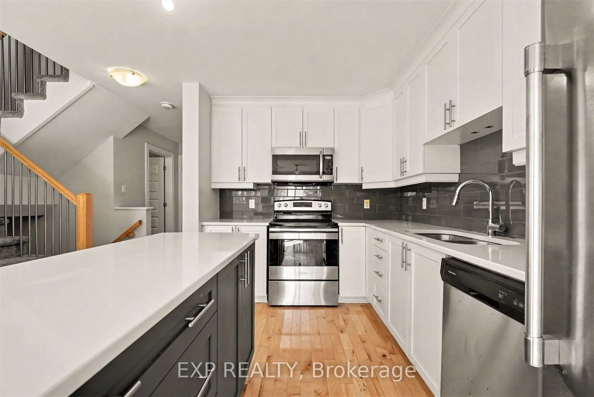 202 St Malo Place