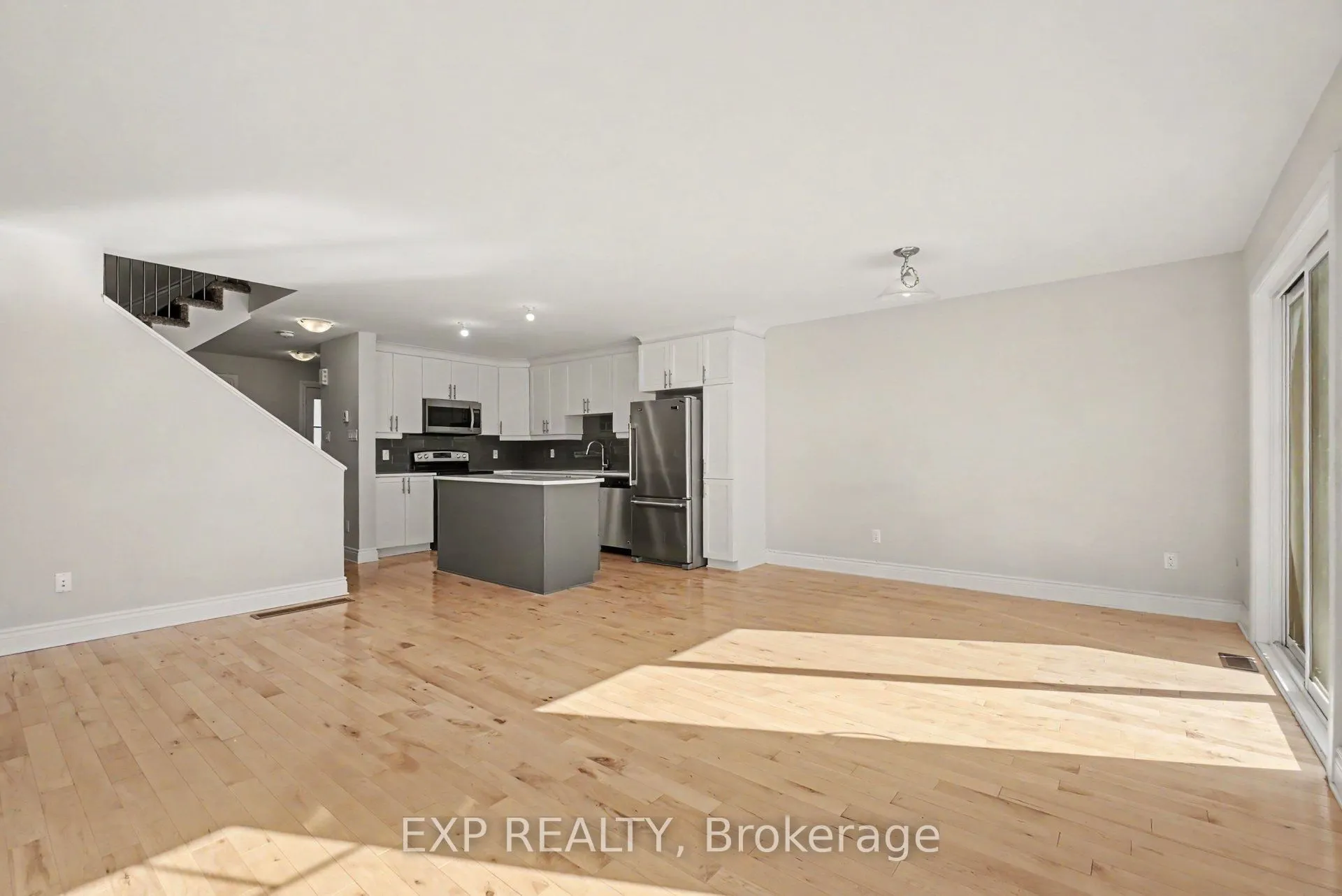 202 St Malo Place