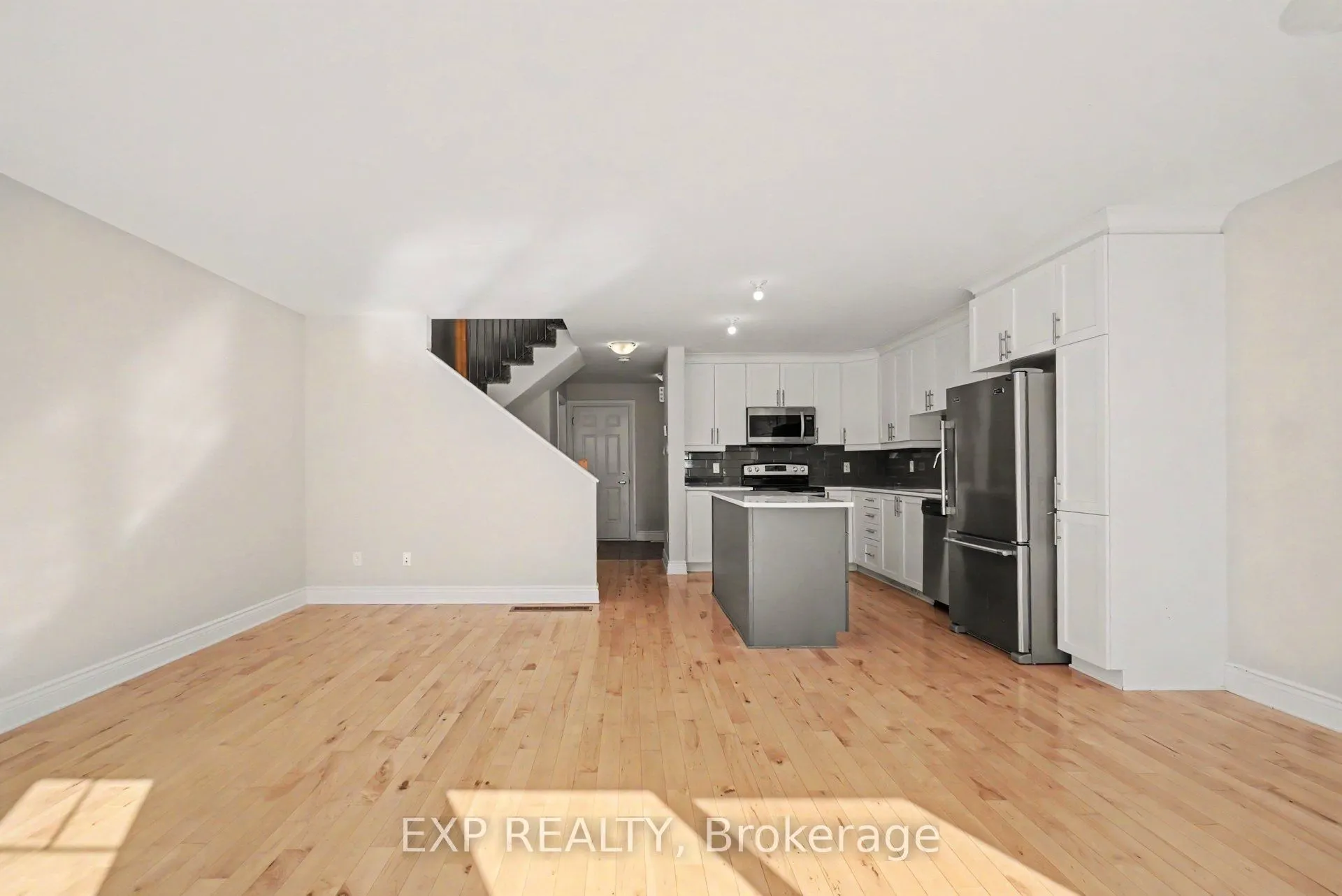 202 St Malo Place
