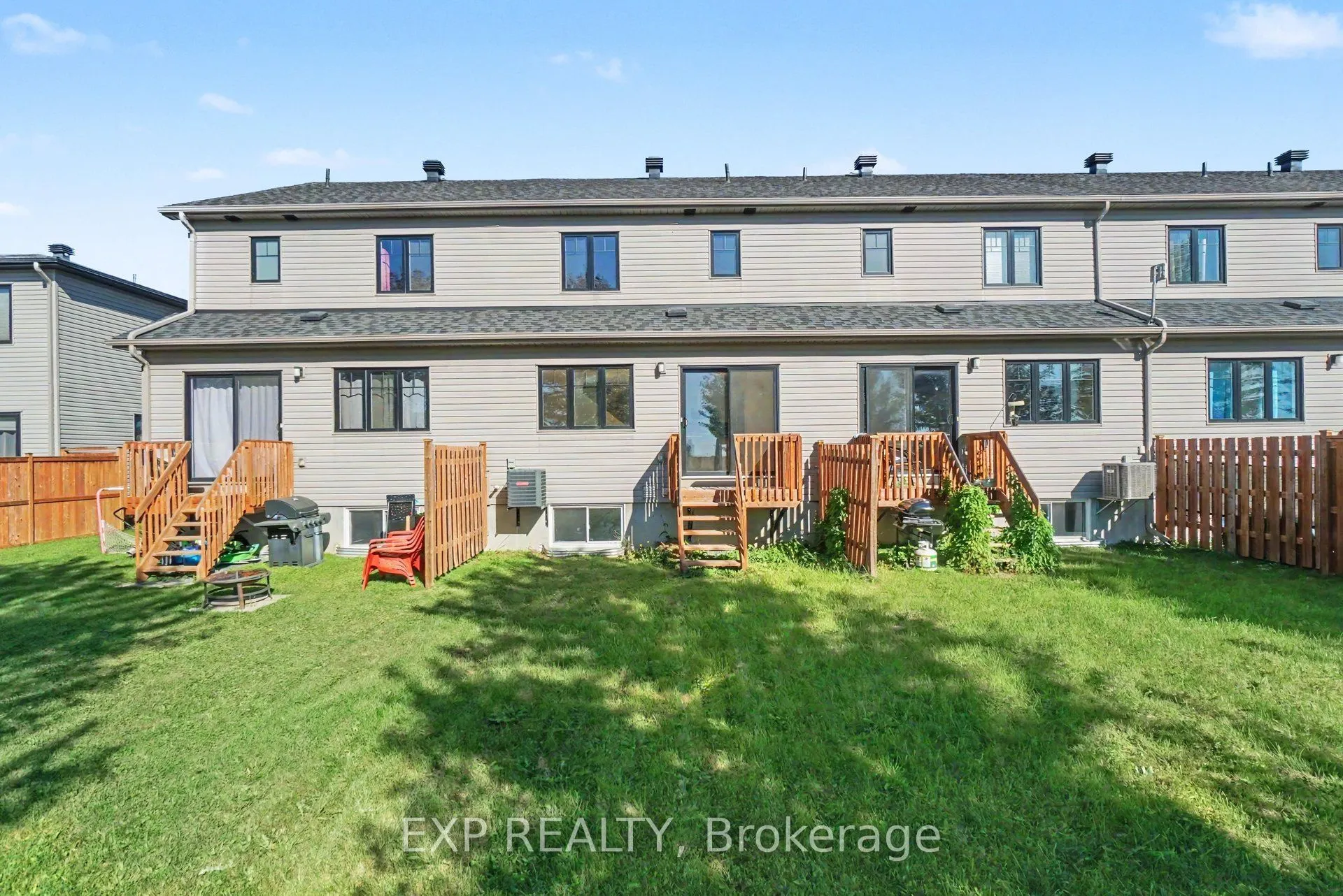 202 St Malo Place