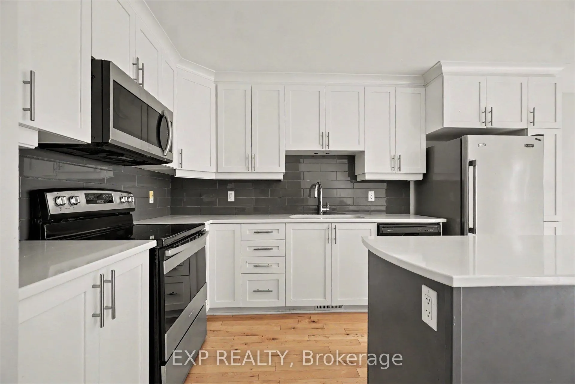 202 St Malo Place