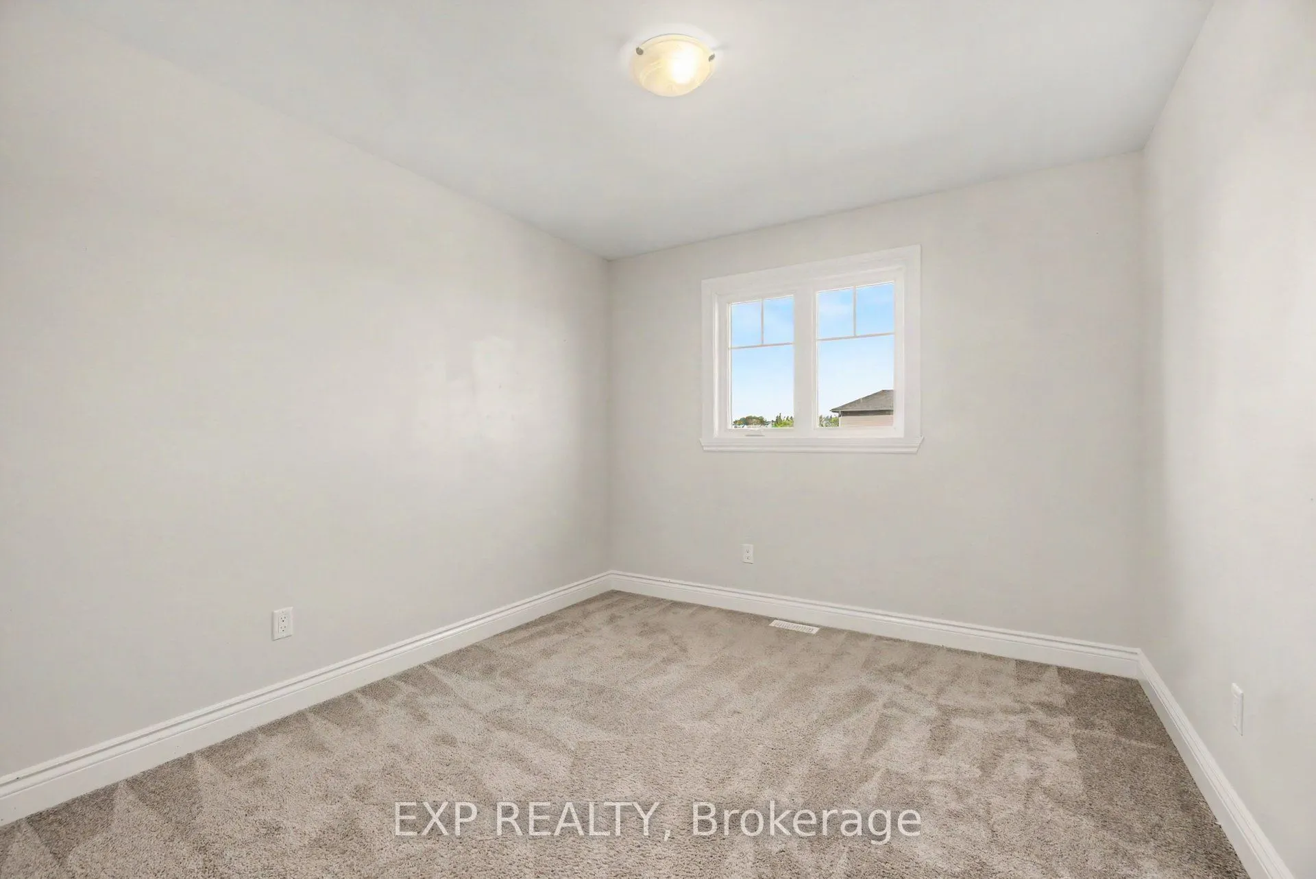 202 St Malo Place