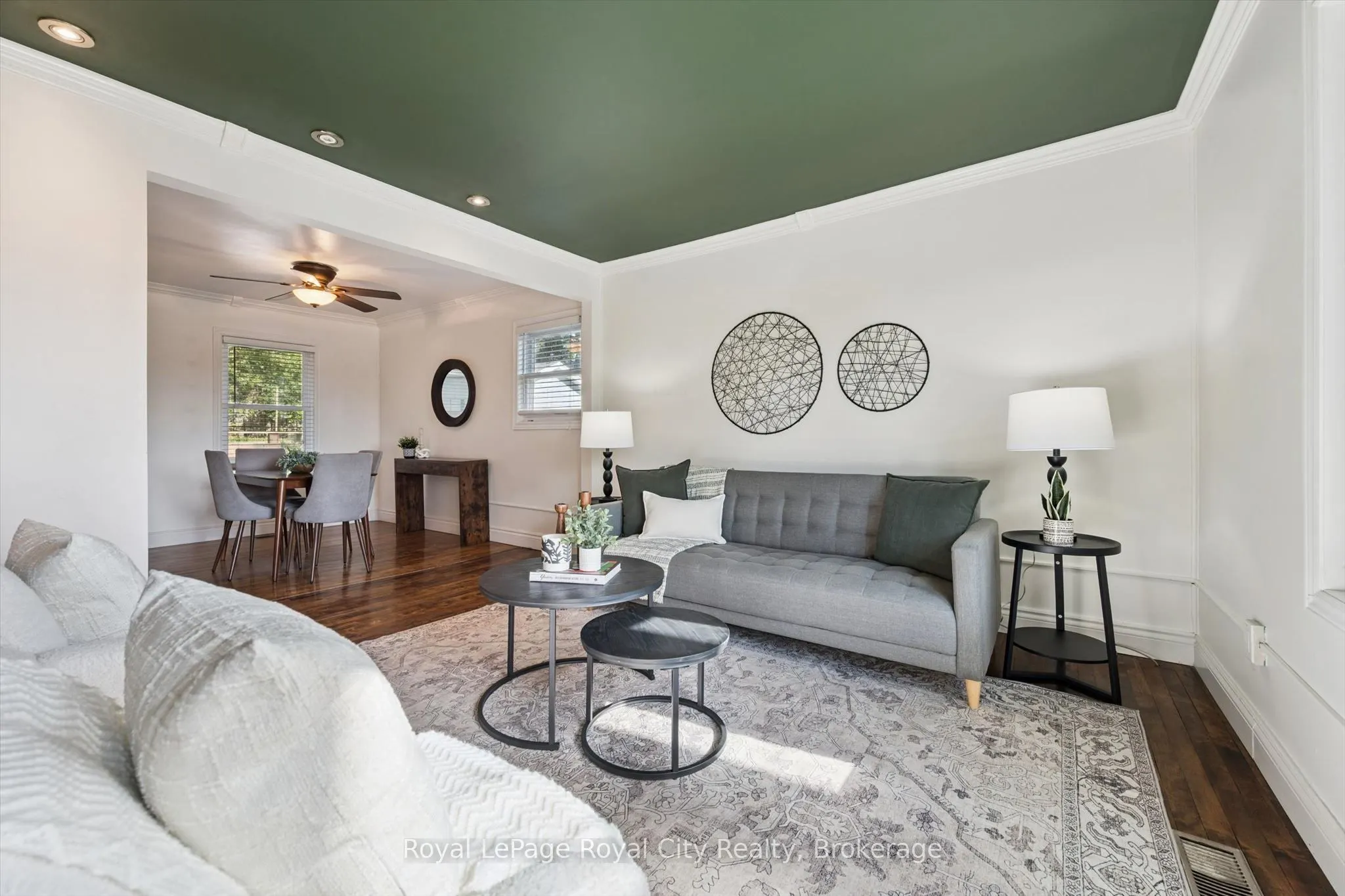 39 Ridgewood Avenue