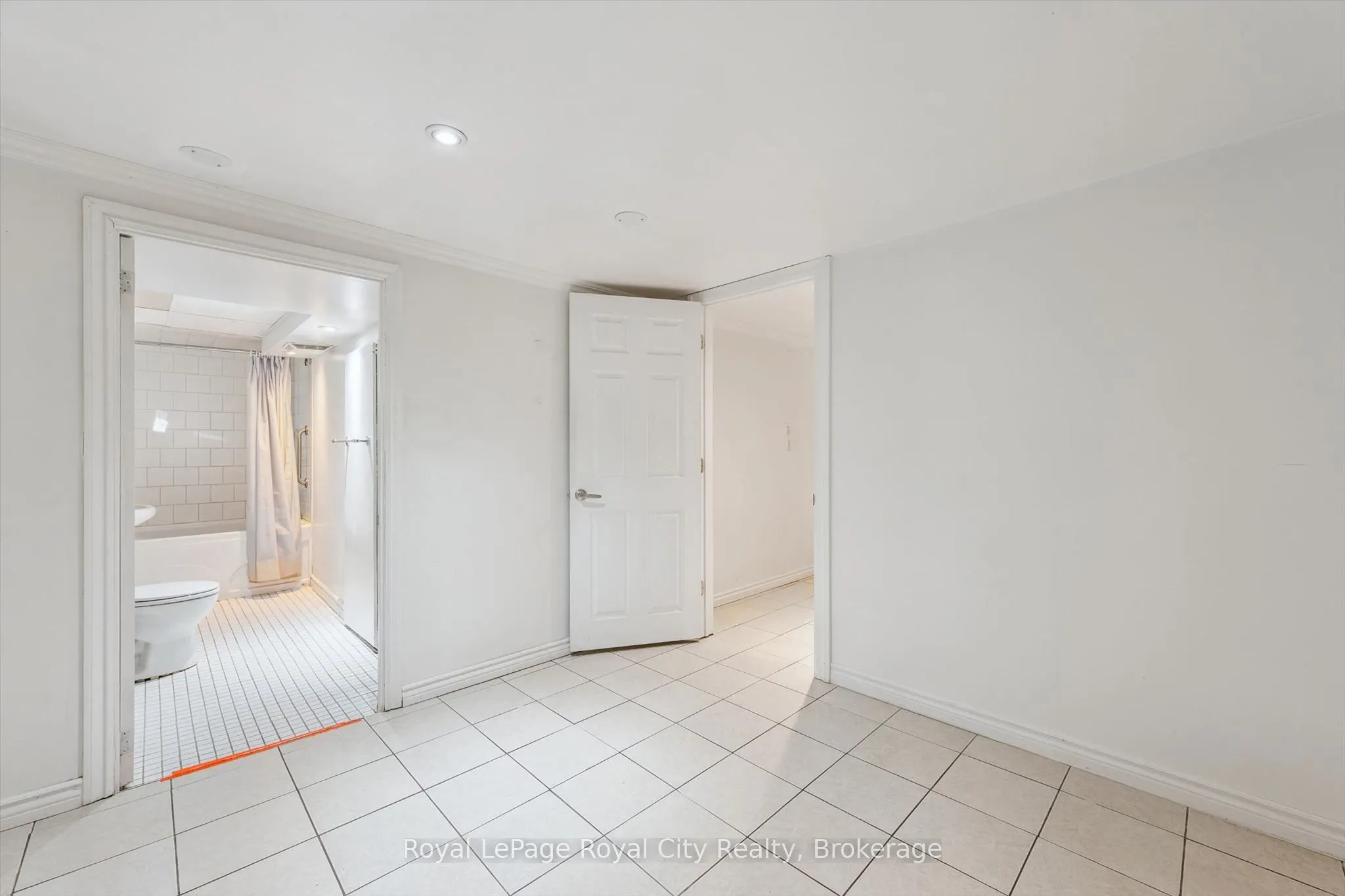 39 Ridgewood Avenue