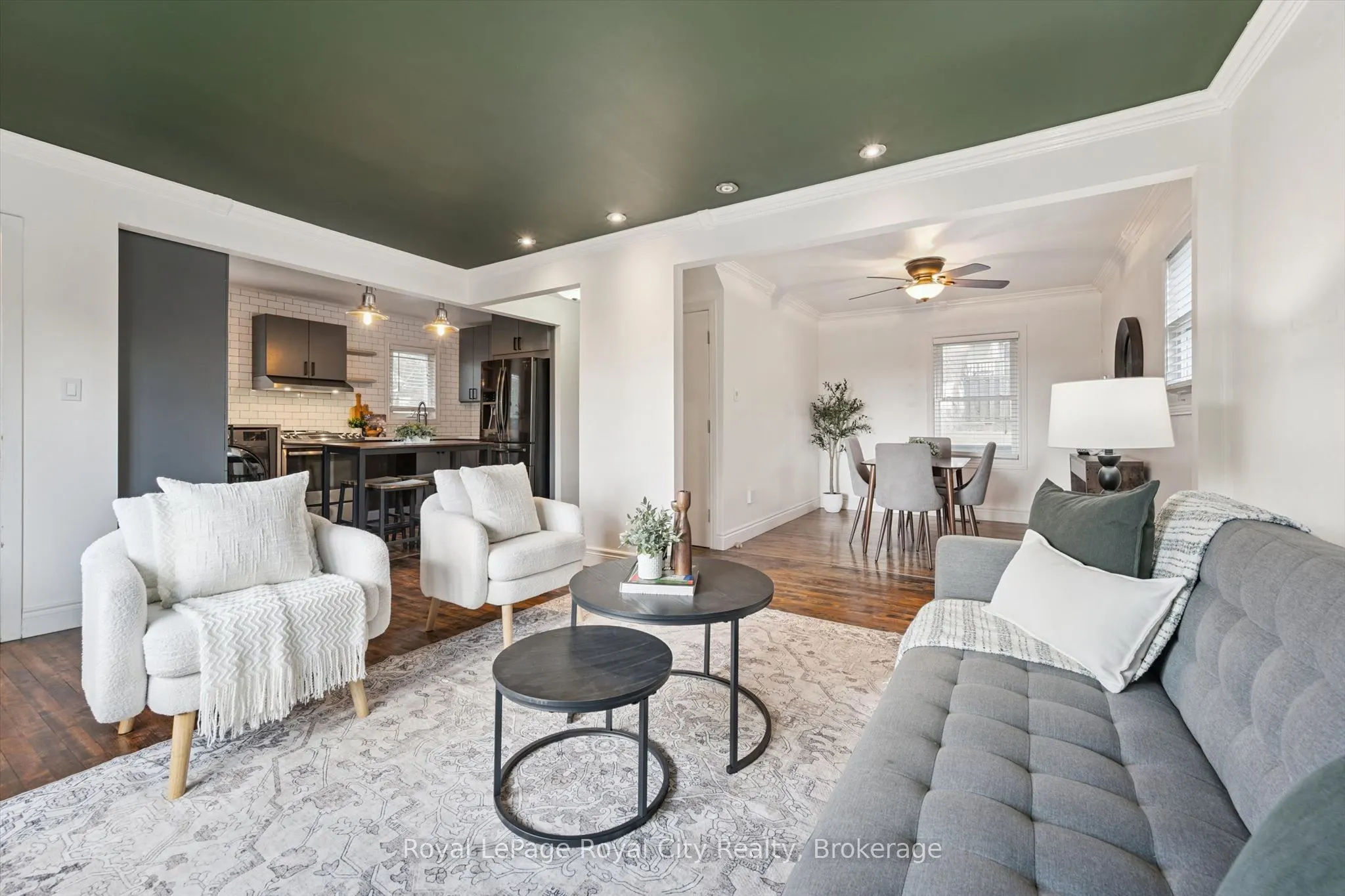 39 Ridgewood Avenue