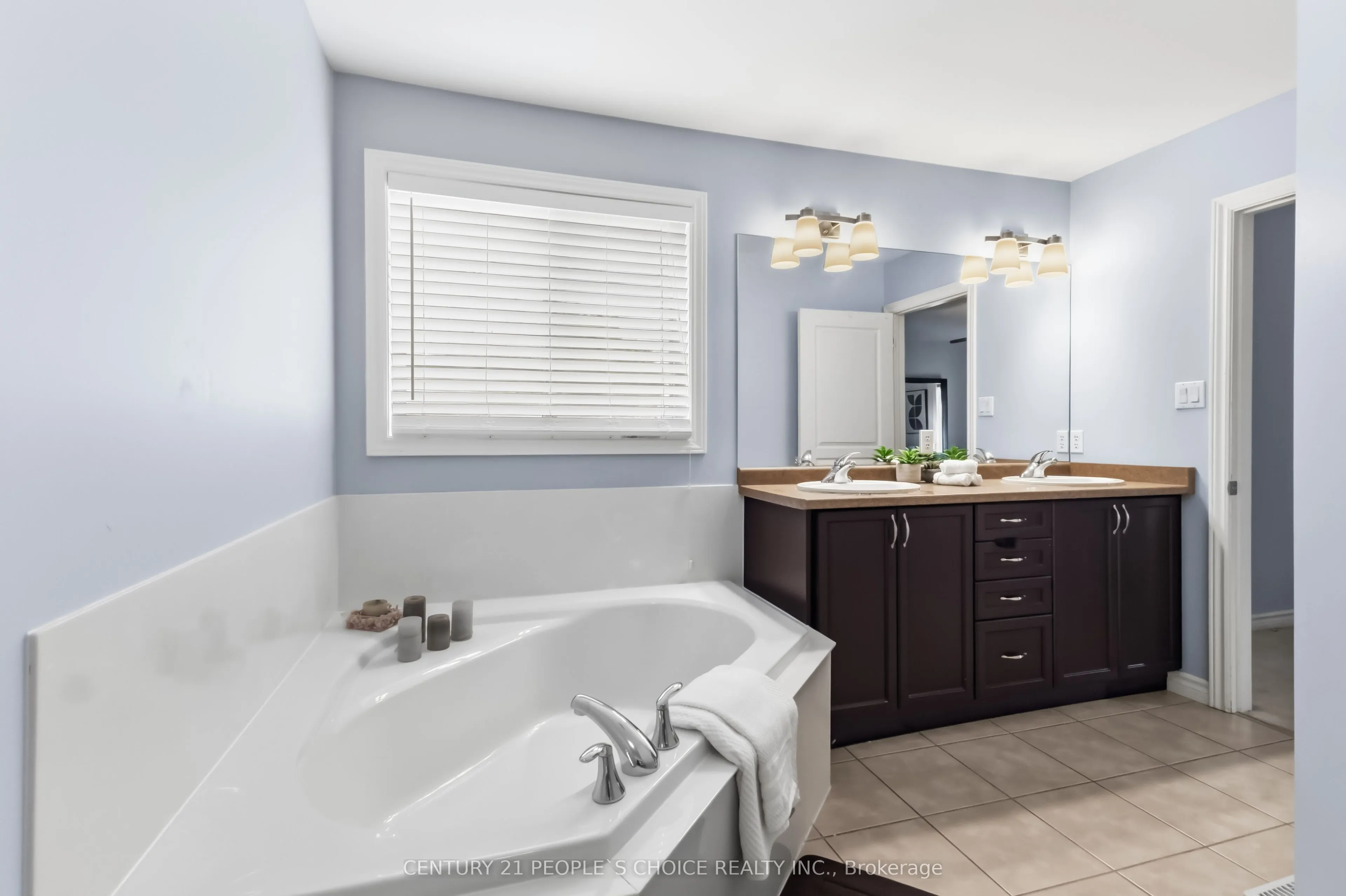400 Skyline Avenue #15