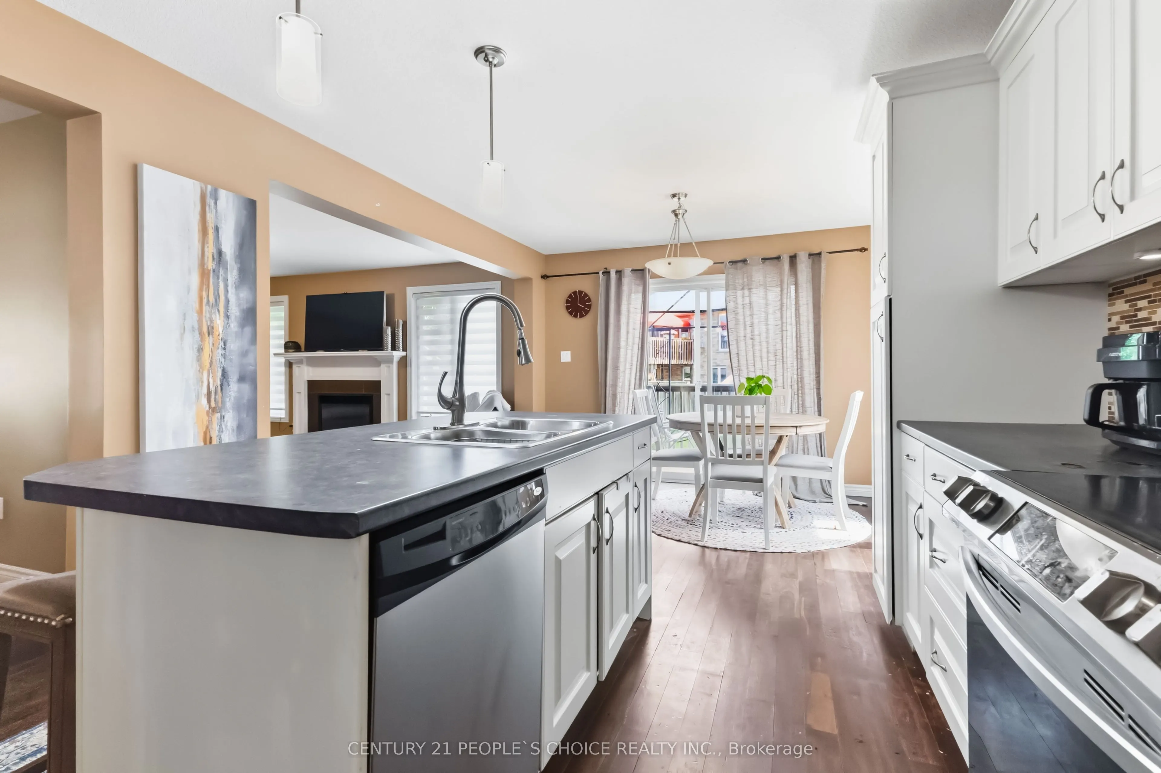 400 Skyline Avenue #15