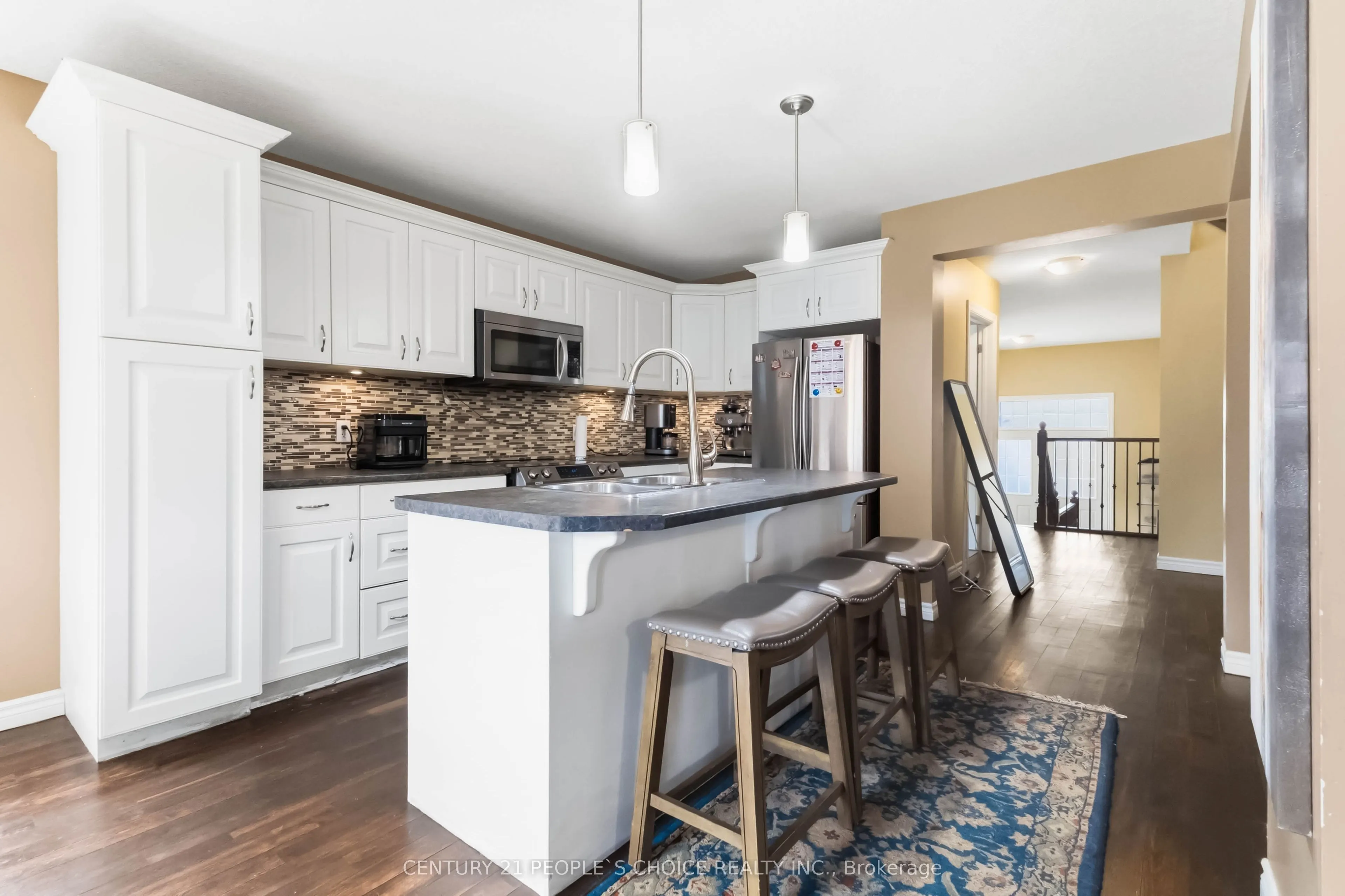 400 Skyline Avenue #15