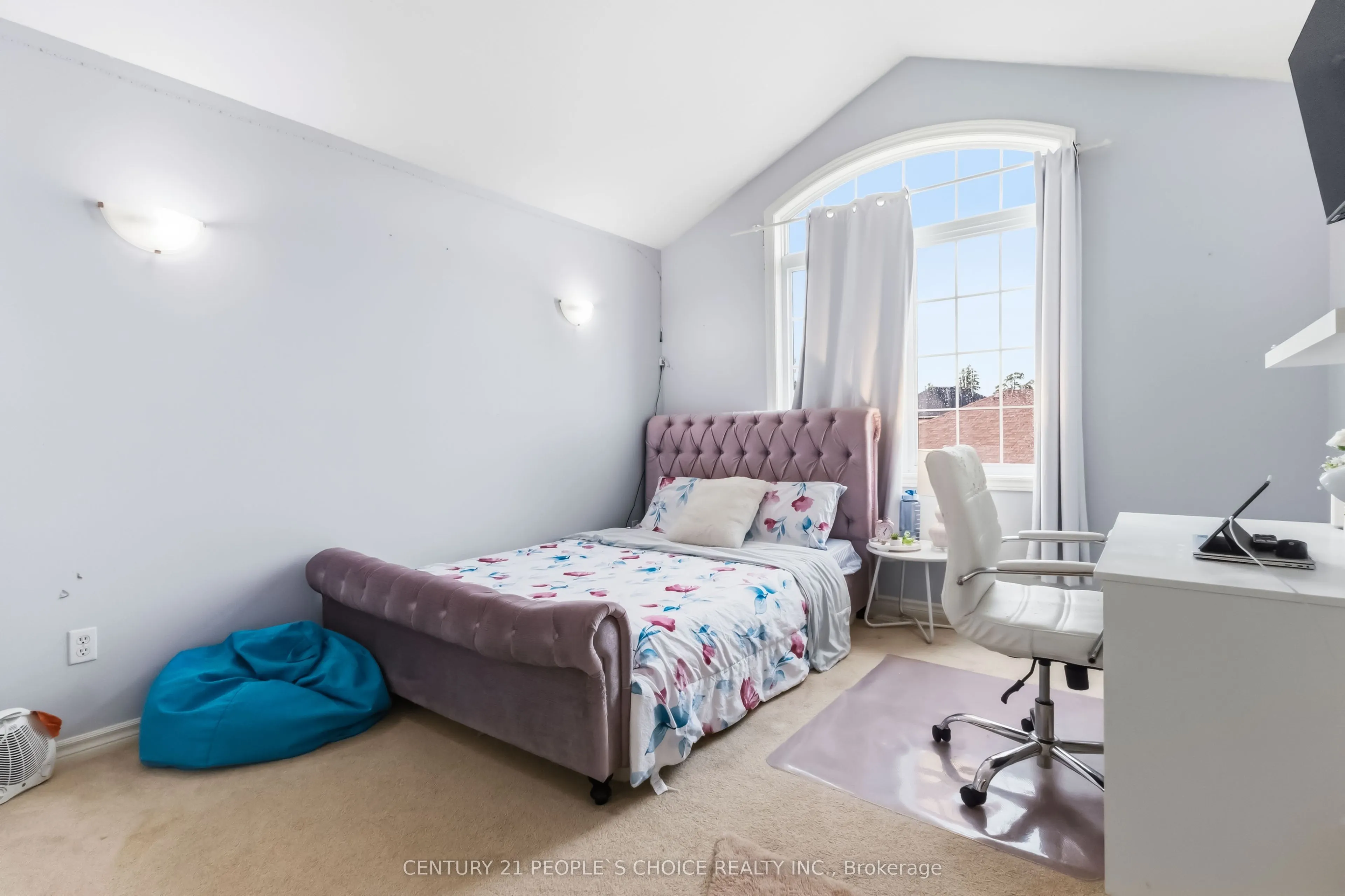 400 Skyline Avenue #15