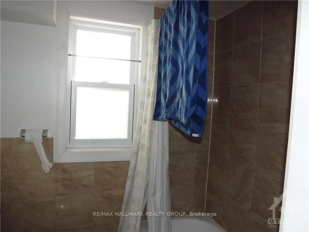 570 Gladstone Avenue ## 2