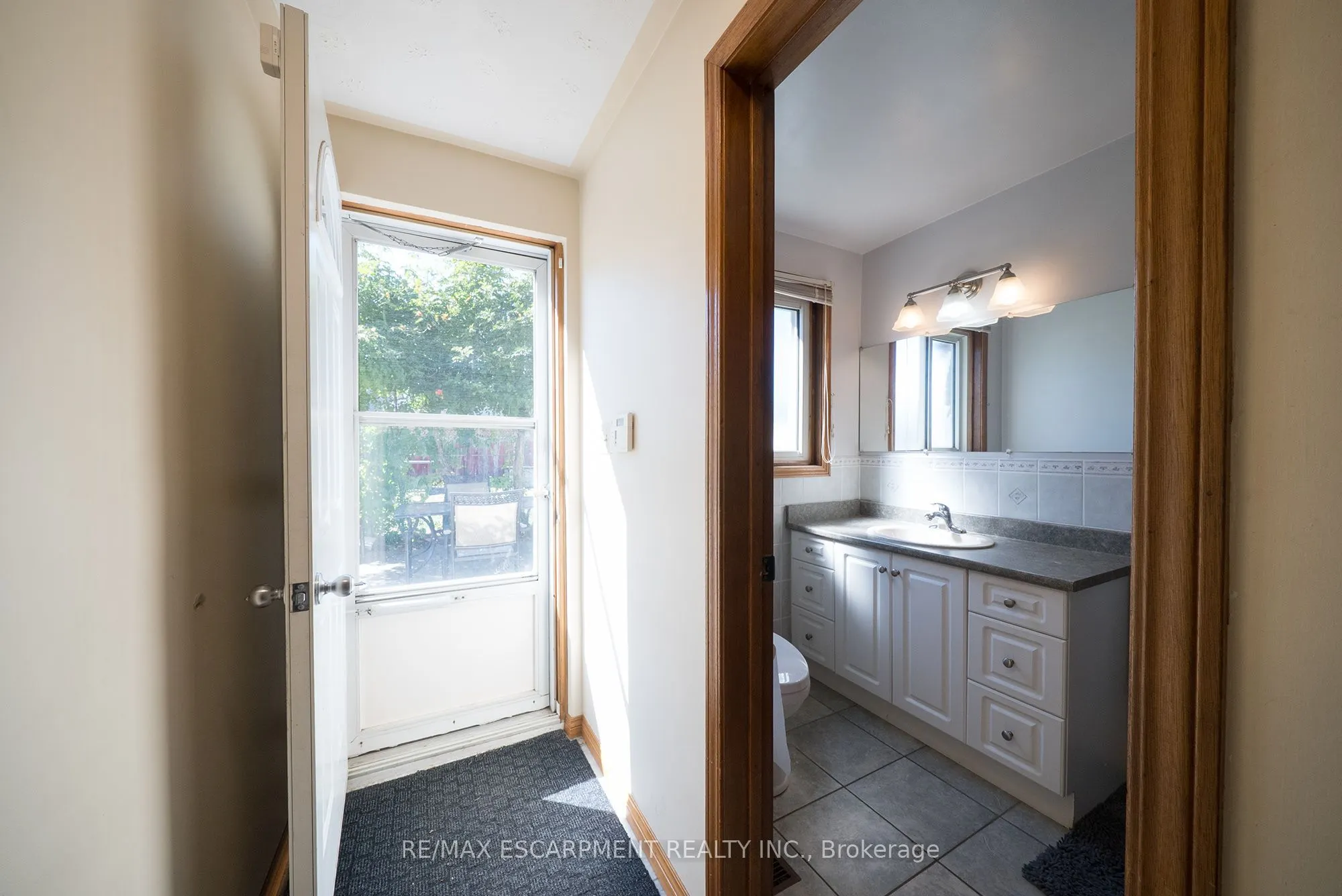 32 Avondale Crescent