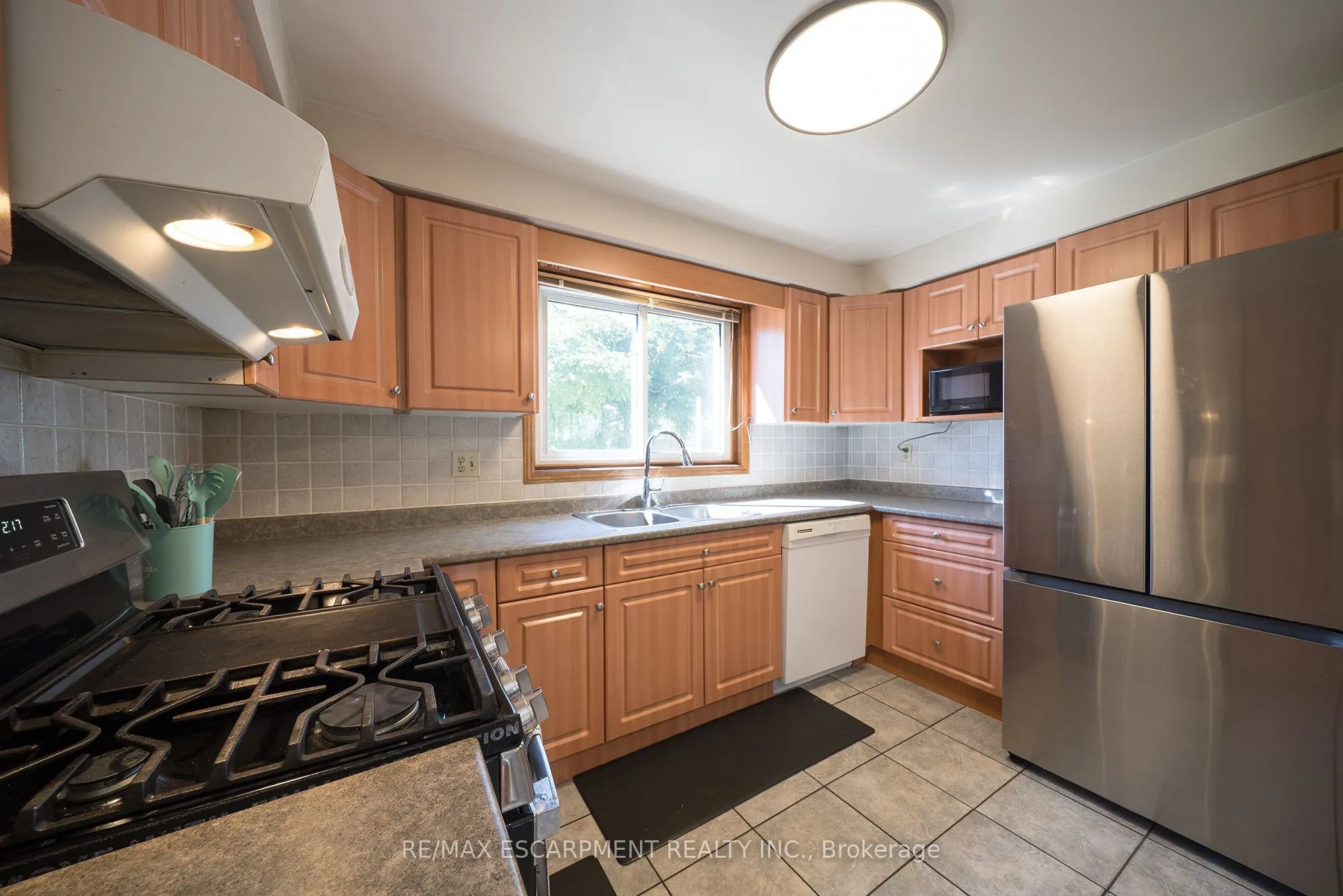 32 Avondale Crescent