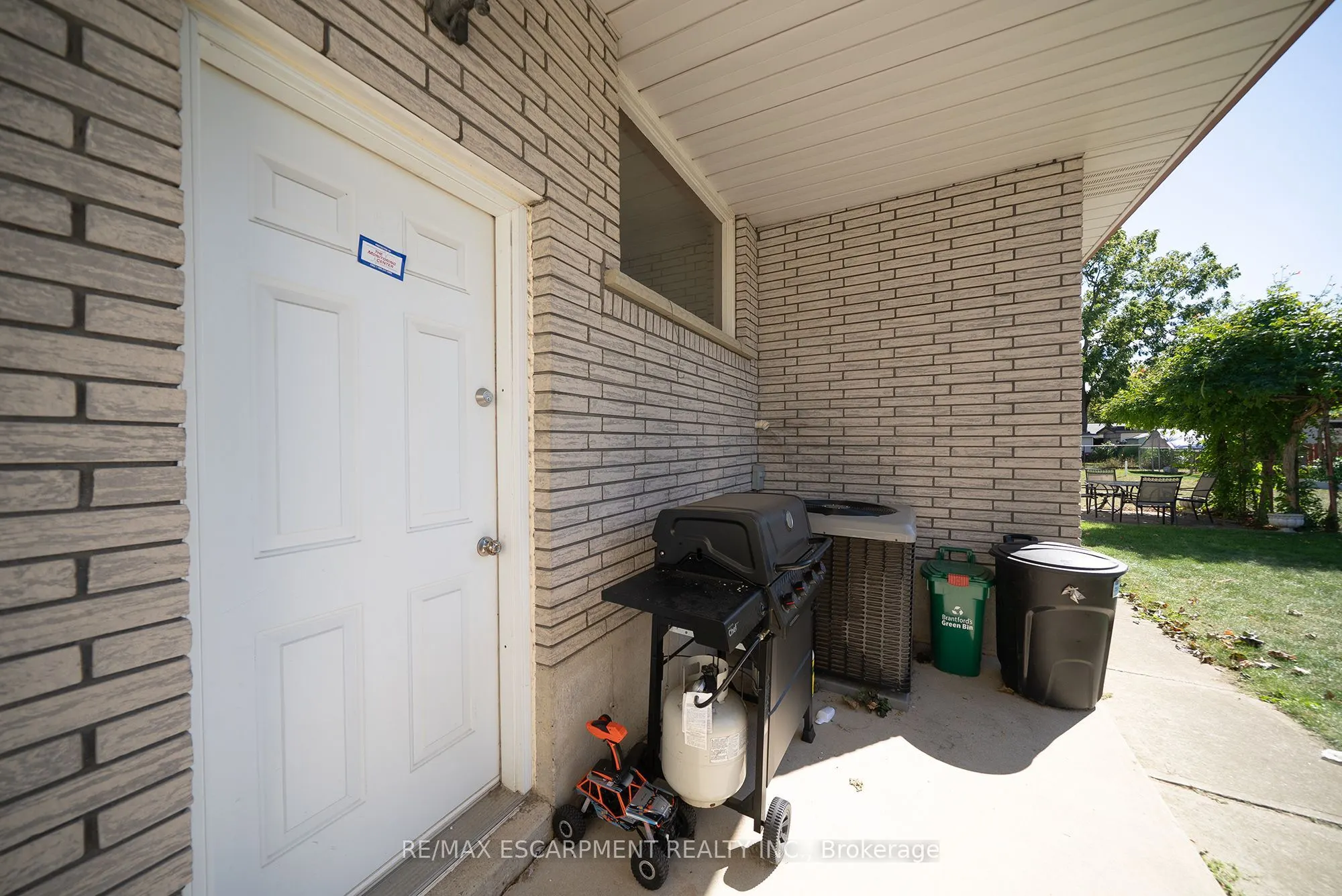 32 Avondale Crescent