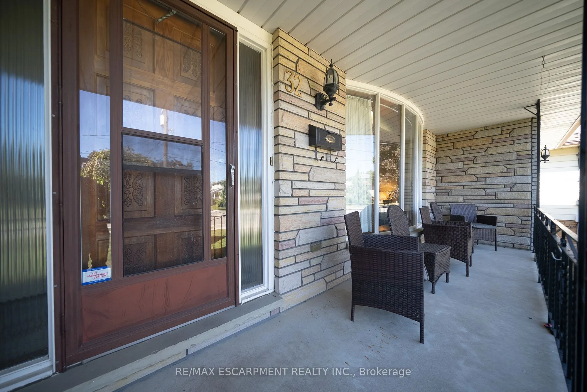 32 Avondale Crescent