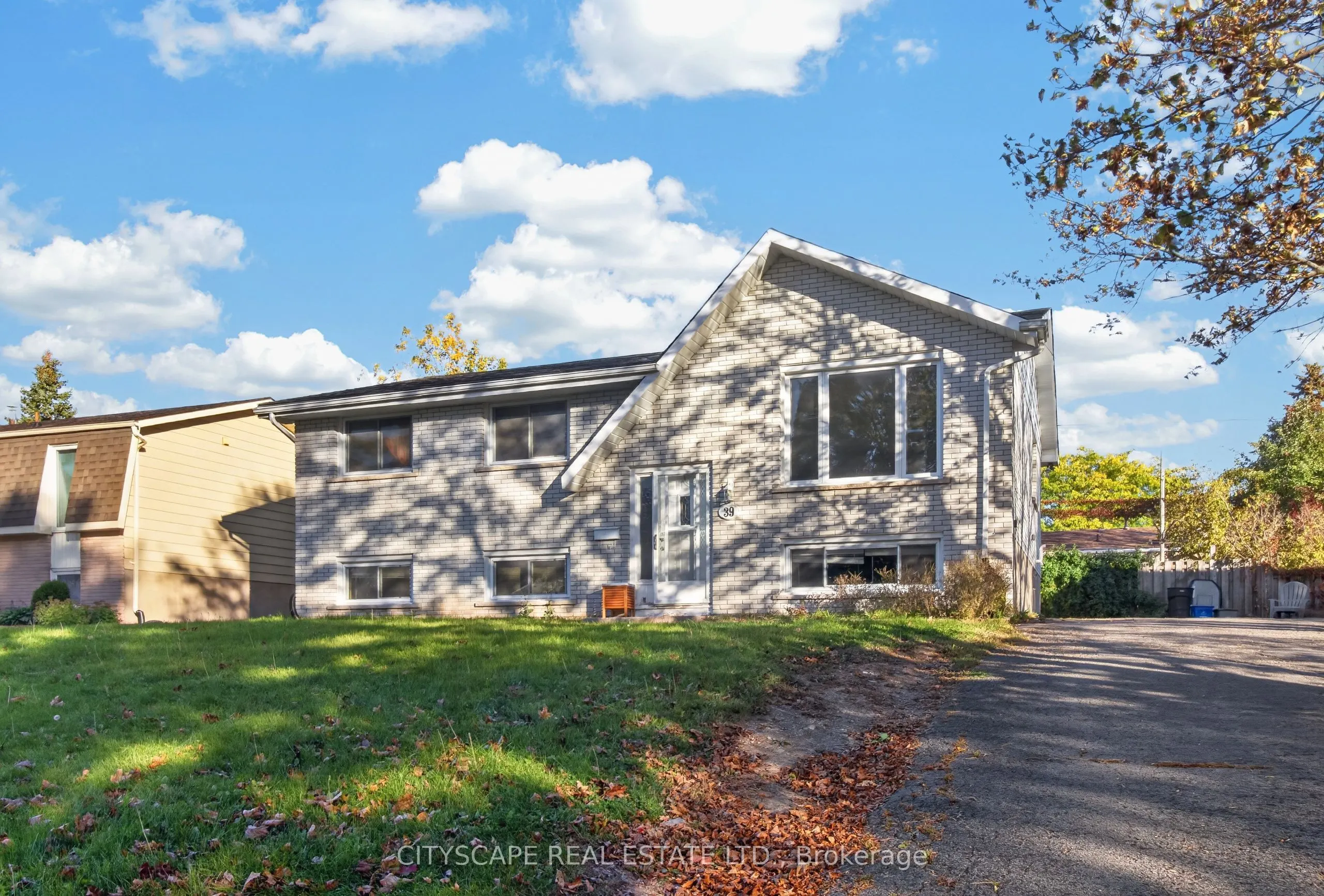 39 Huff Avenue