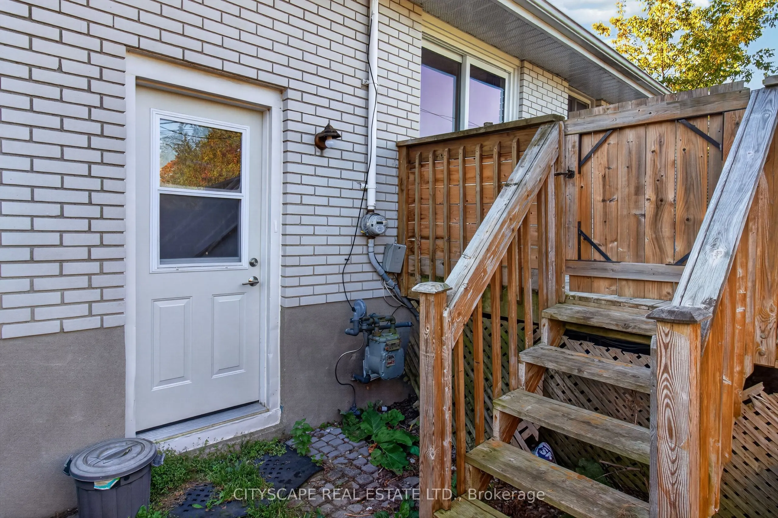 39 Huff Avenue