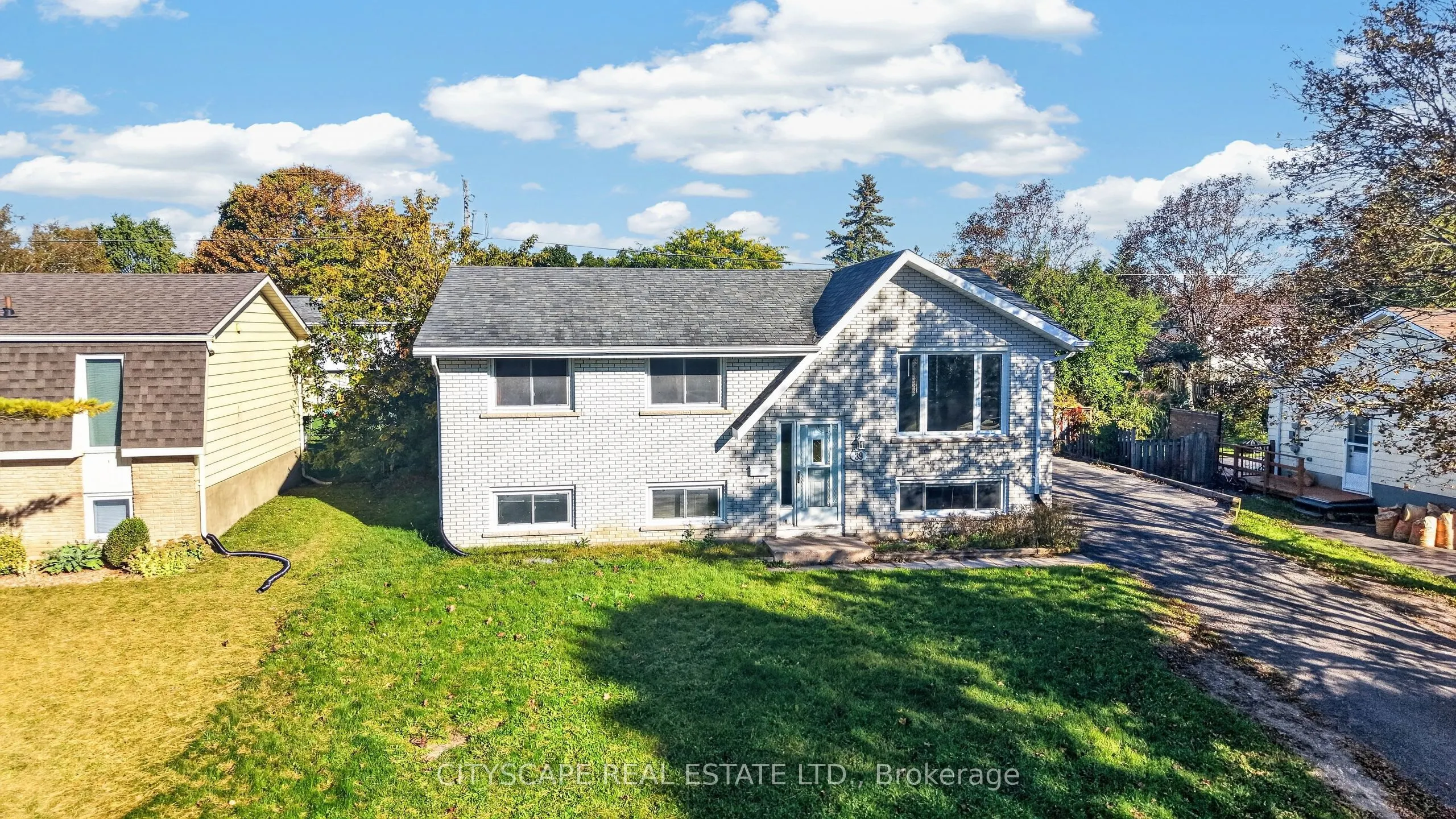39 Huff Avenue
