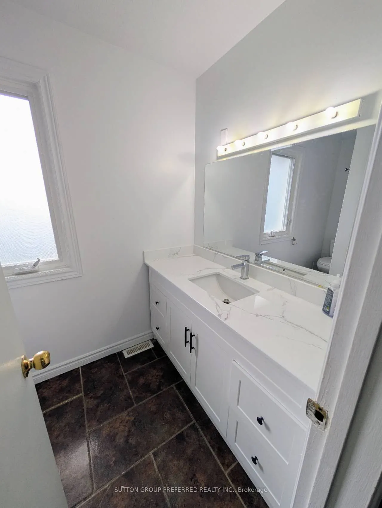 272 Homestead Court N #101