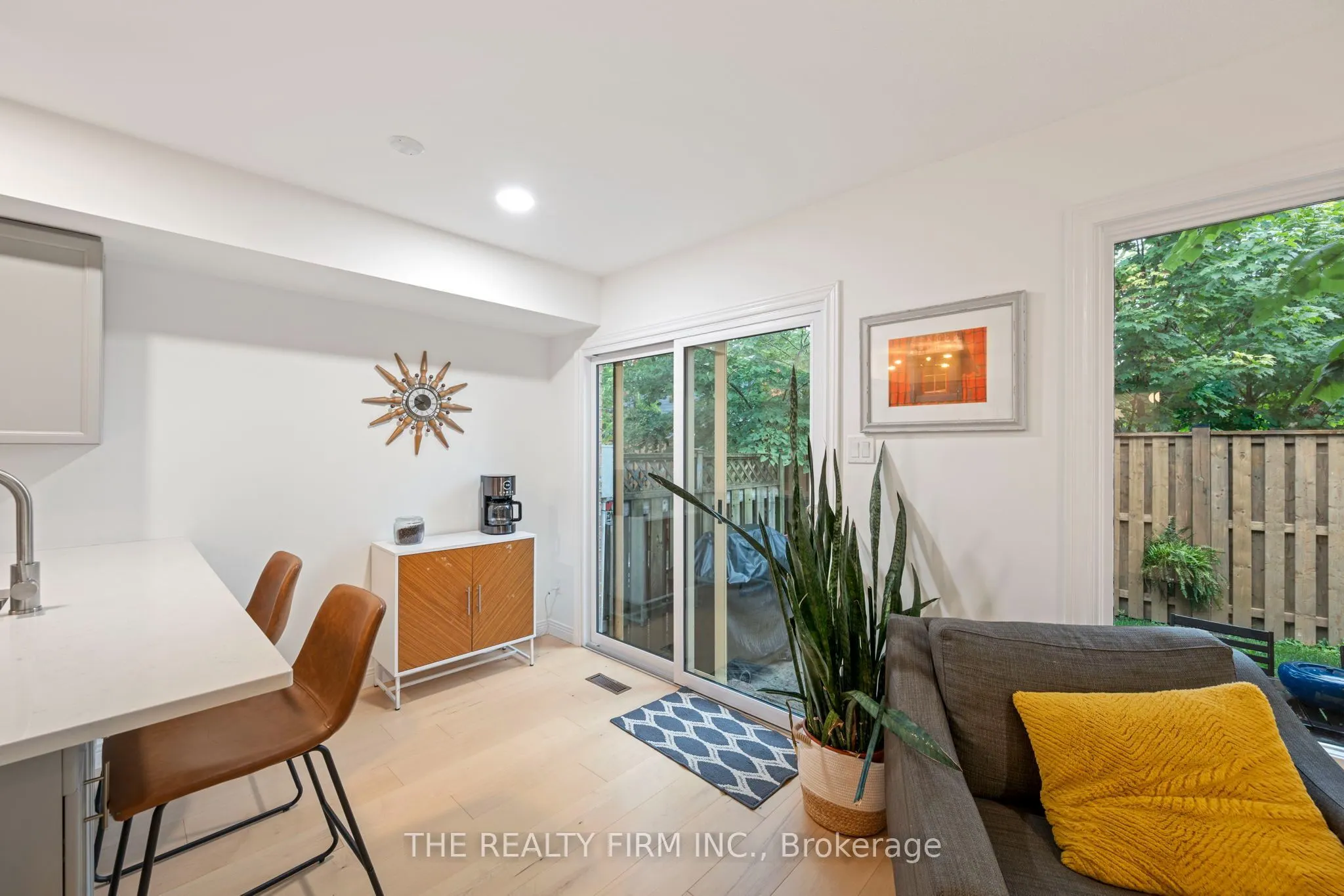 810 Maitland Street #12