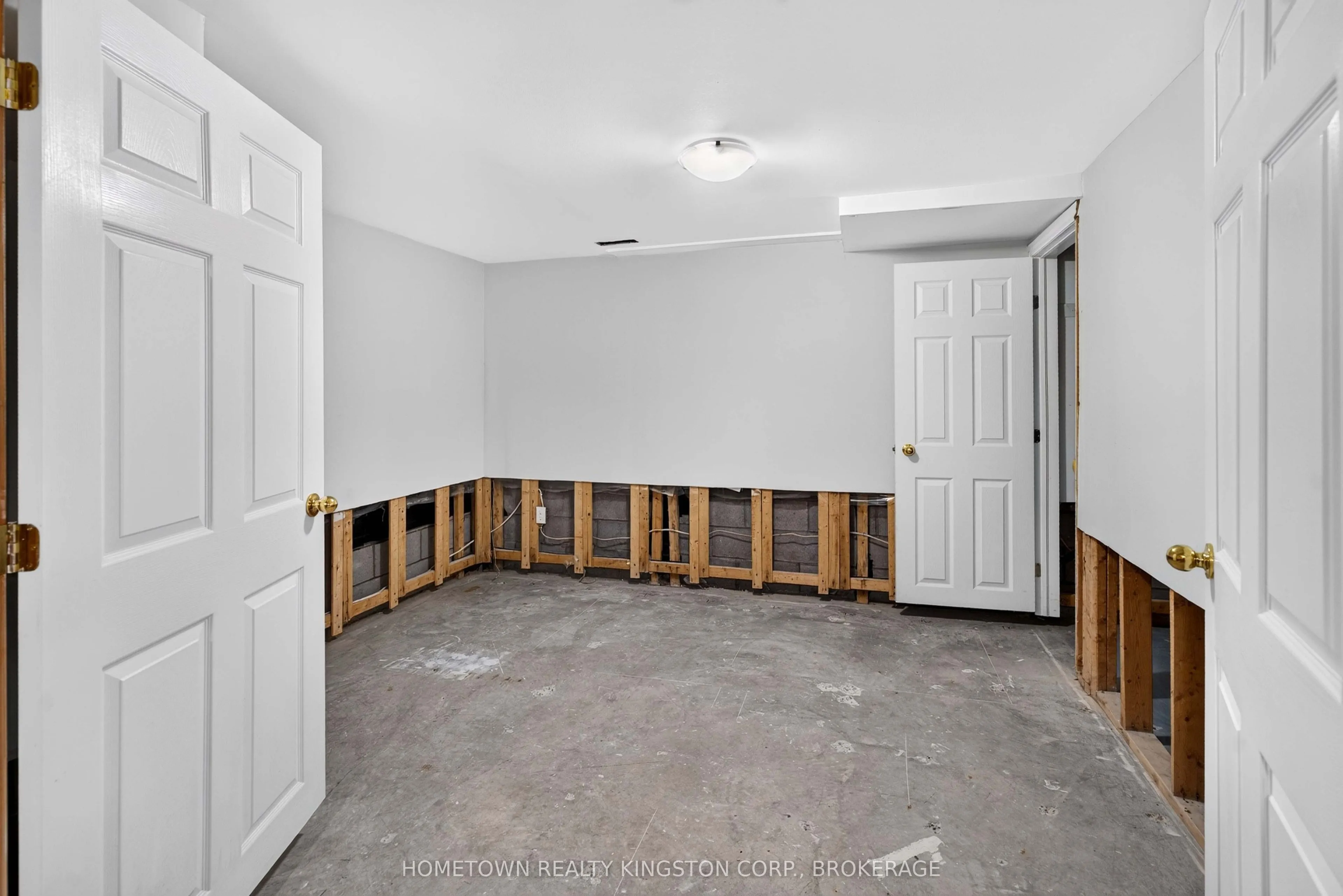 1096 Willowood Drive