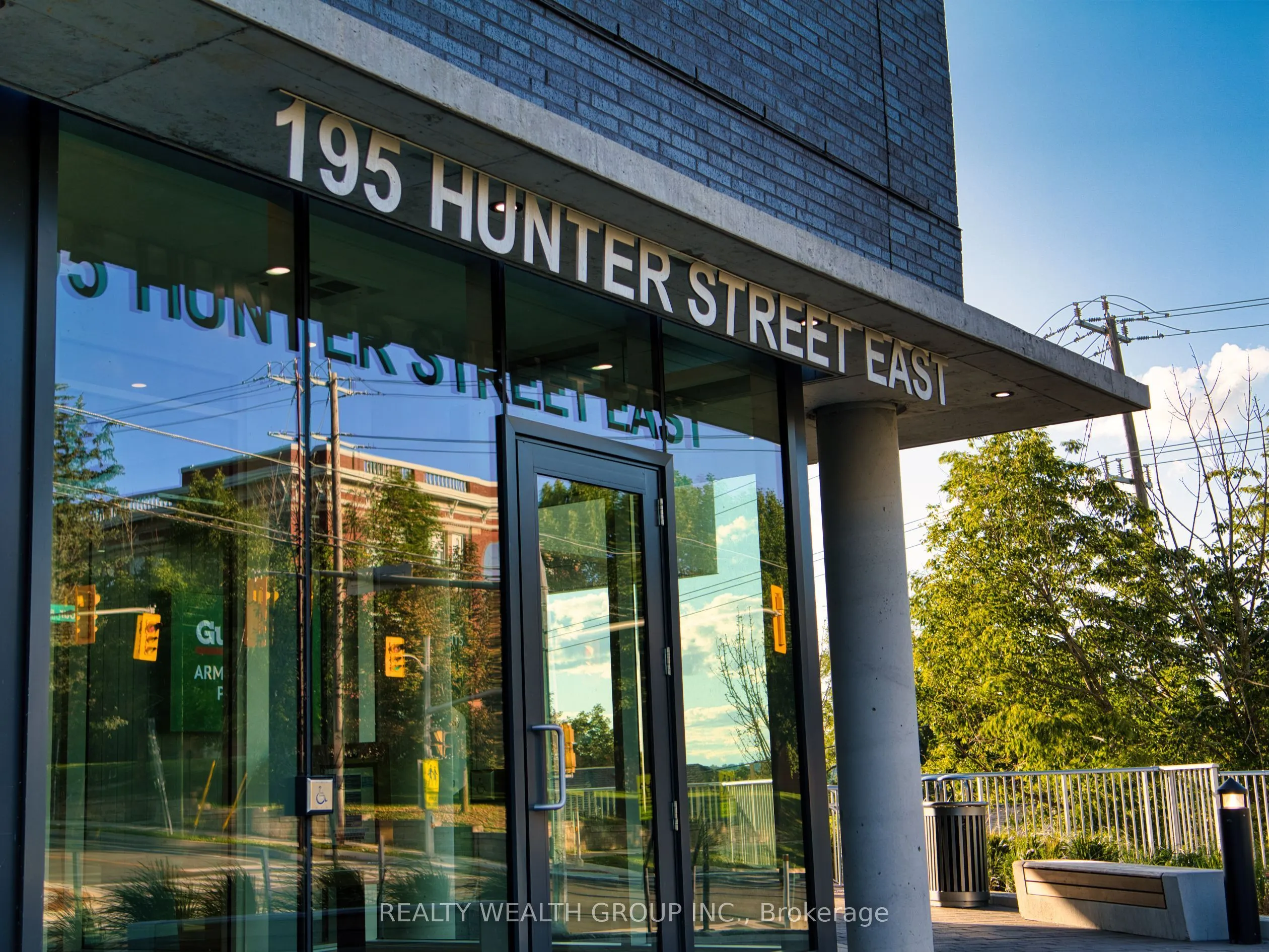 195 Hunter Street E #409