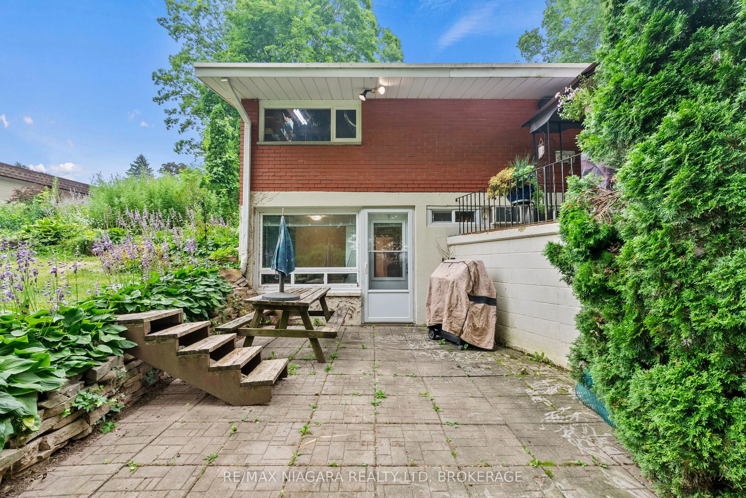 46 Melrose Drive