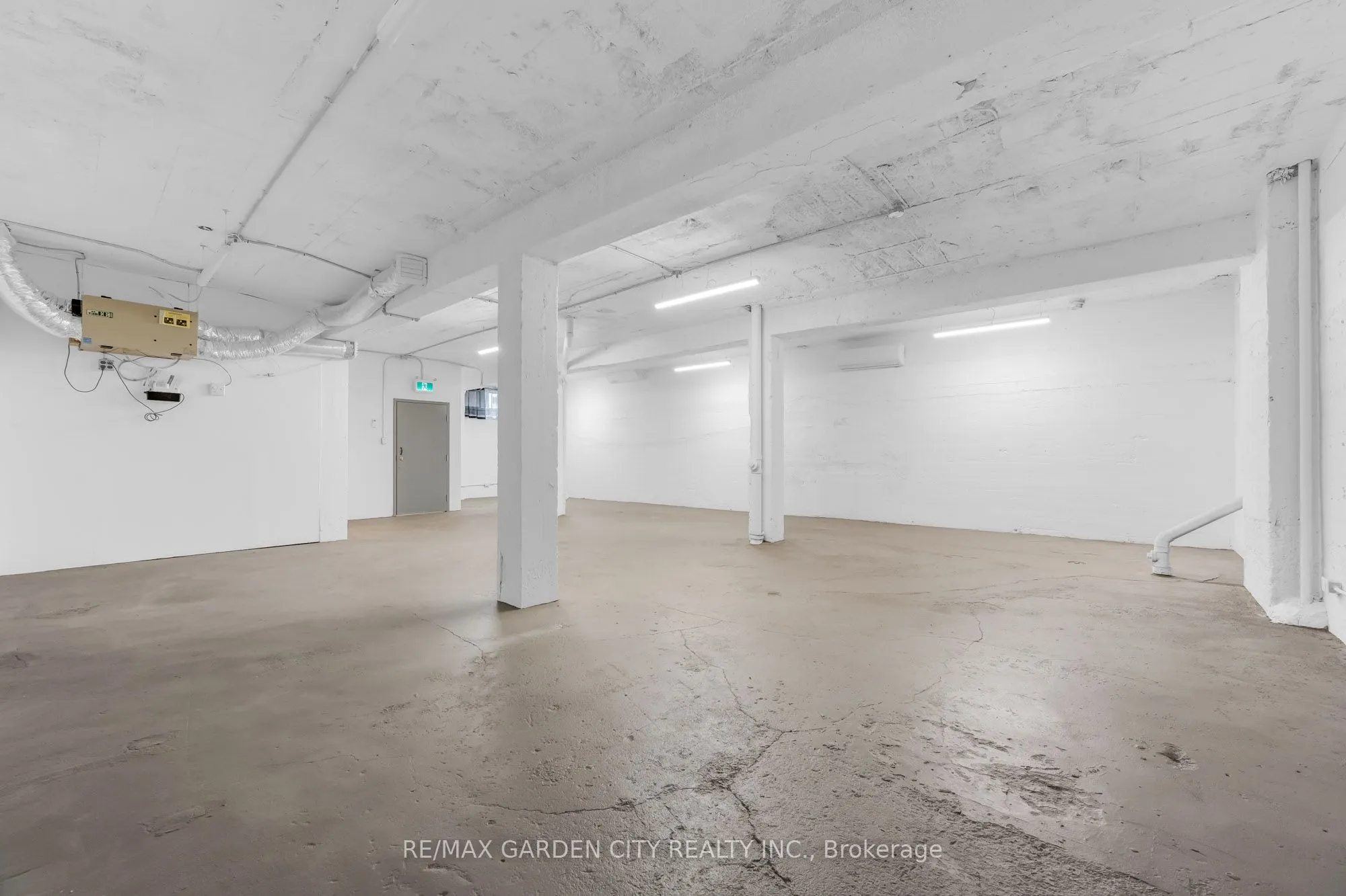 16 Myrtle Avenue #4 Lower