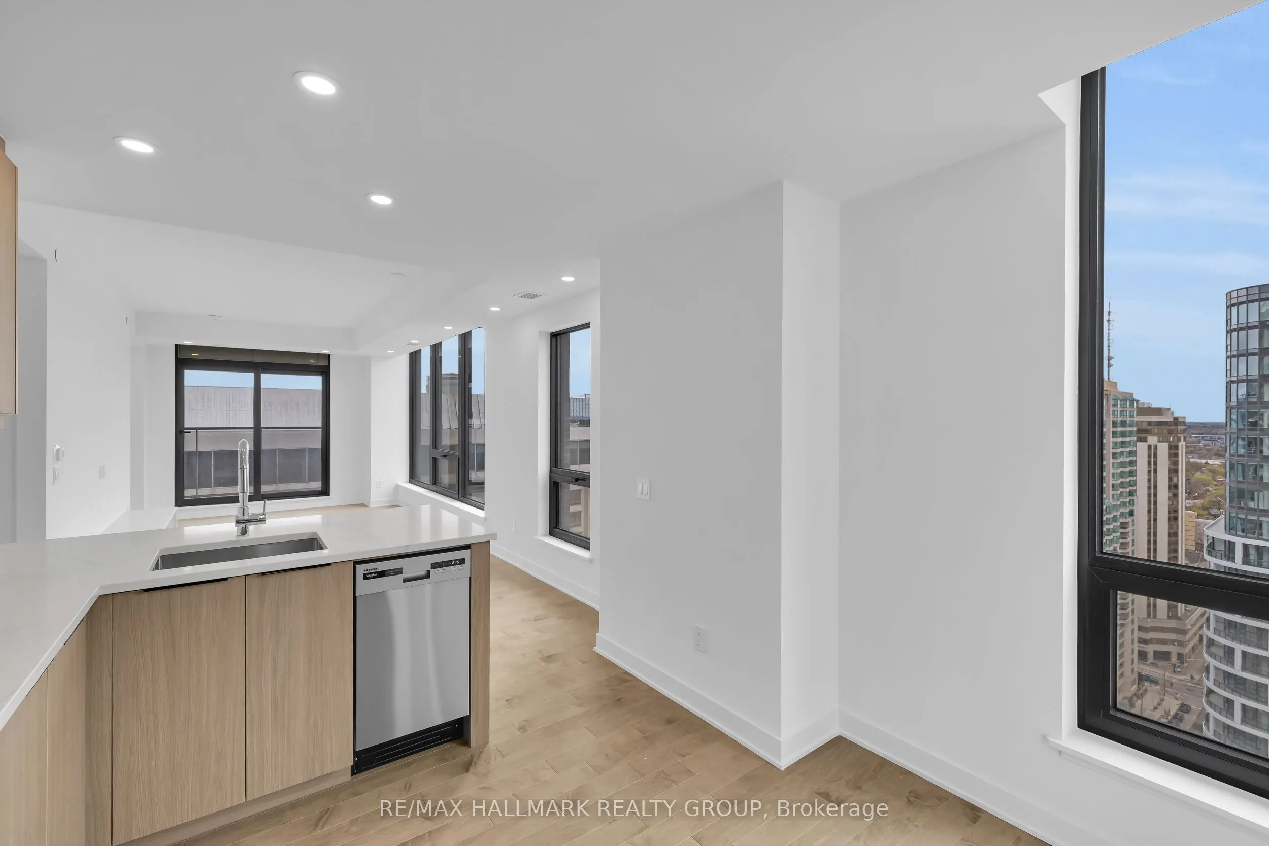 340 Queen Street #2604