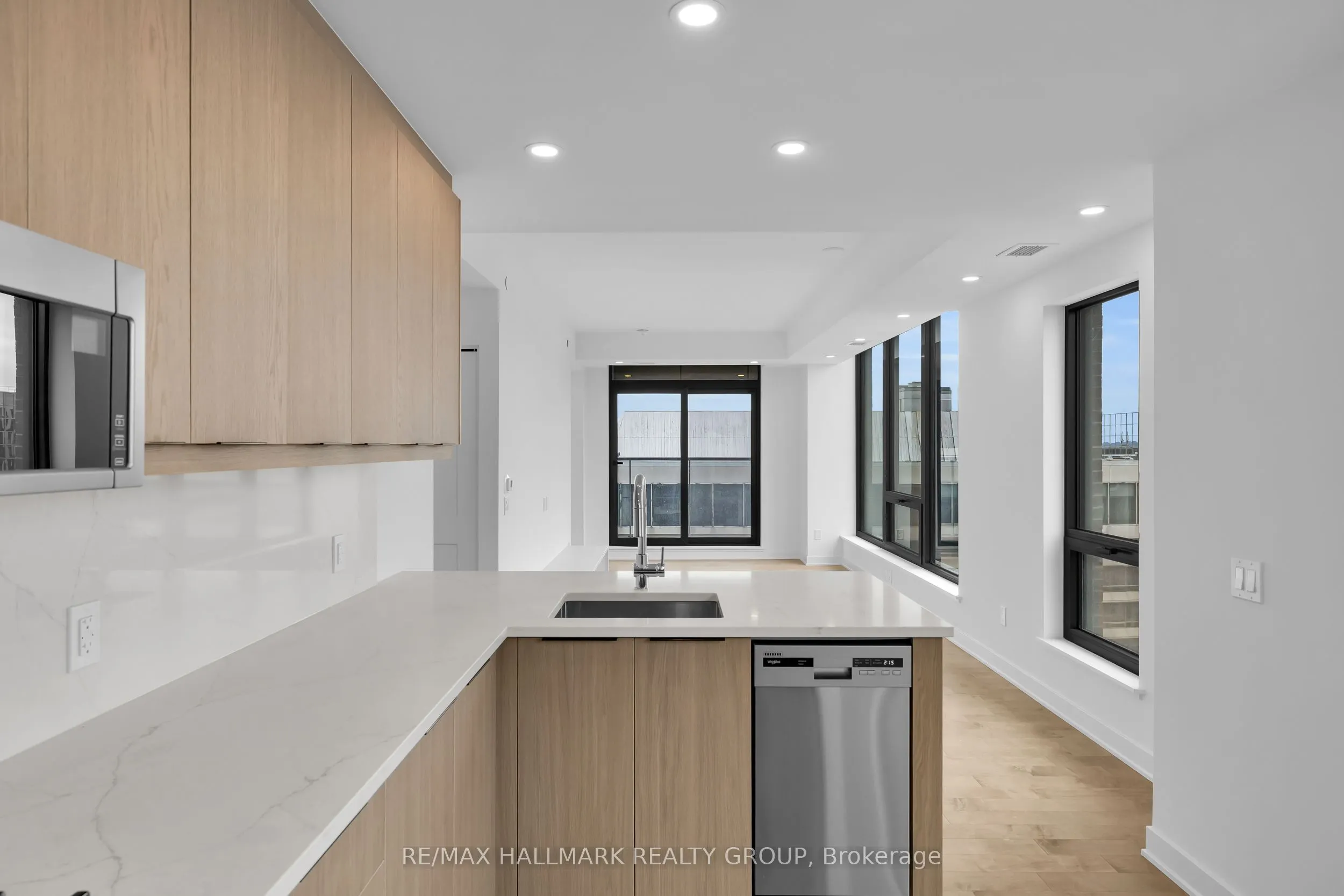 340 Queen Street #2604