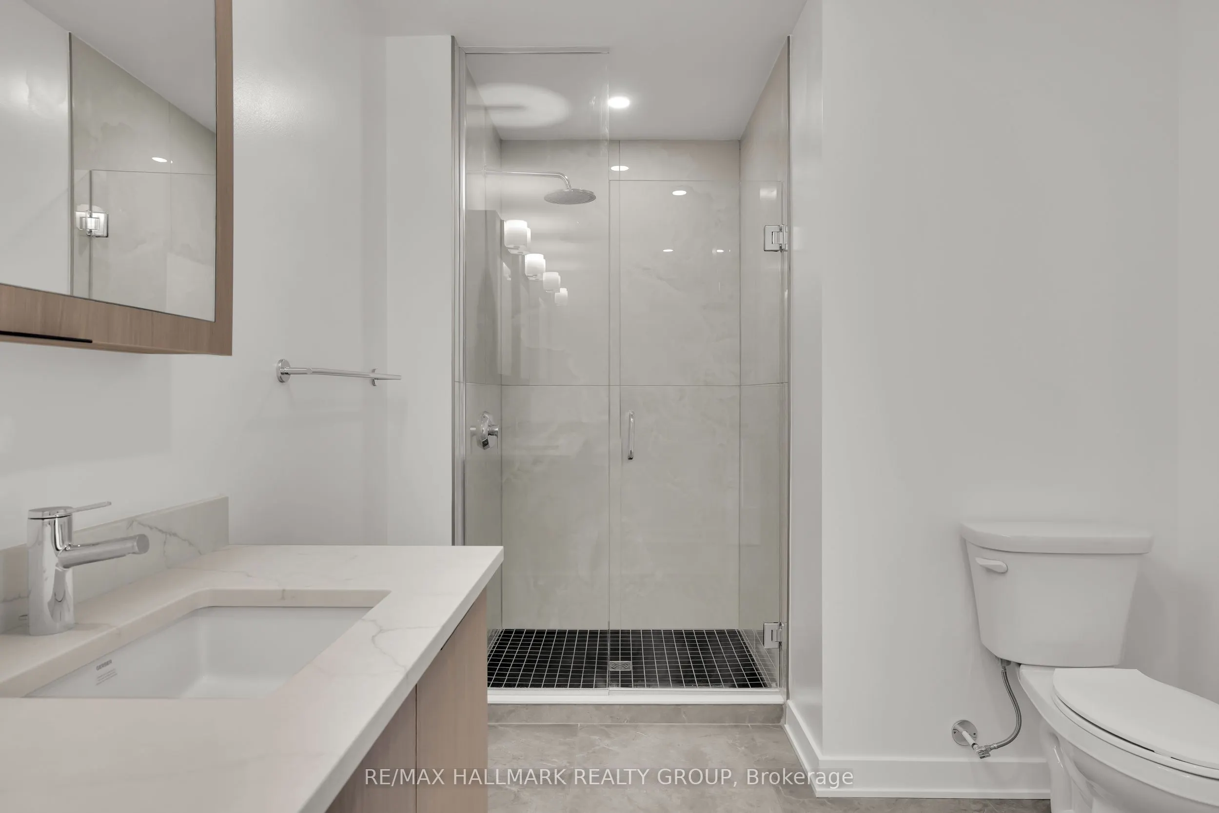 340 Queen Street #2604