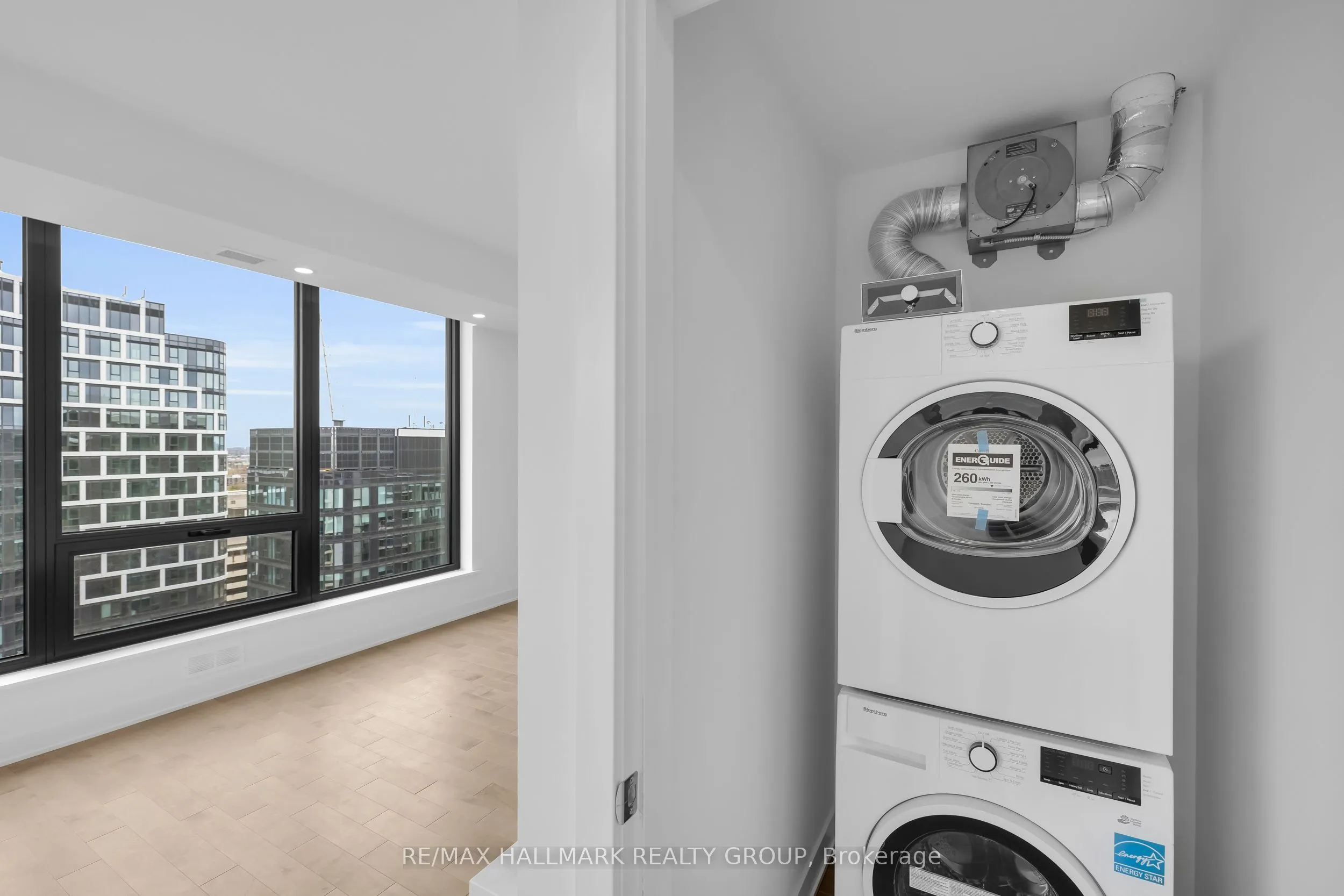 340 Queen Street #2604