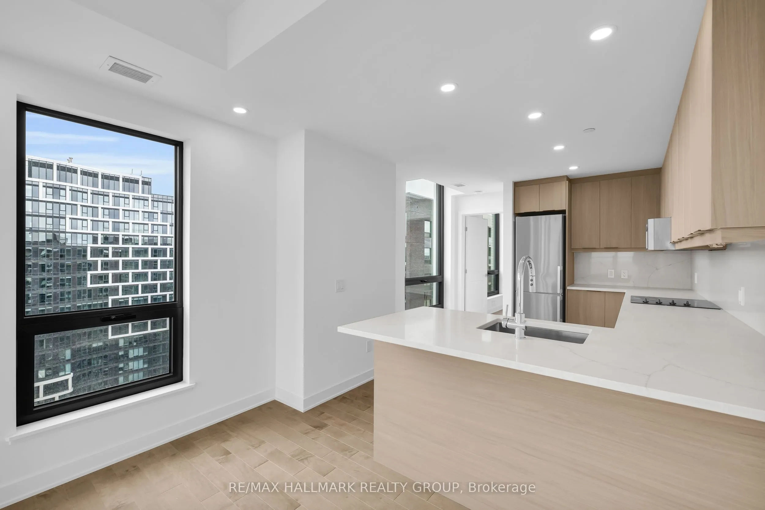 340 Queen Street #2604