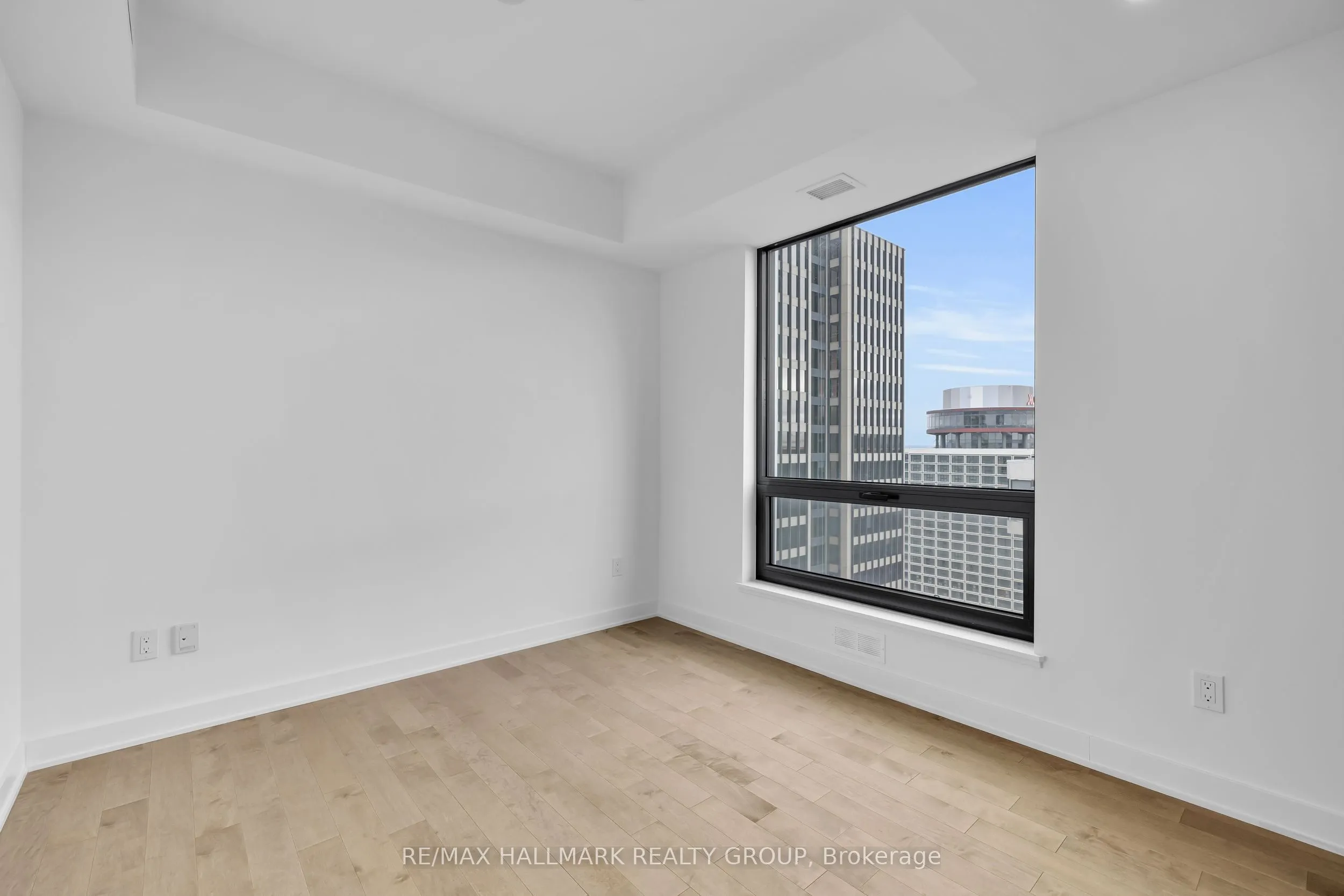 340 Queen Street #2604