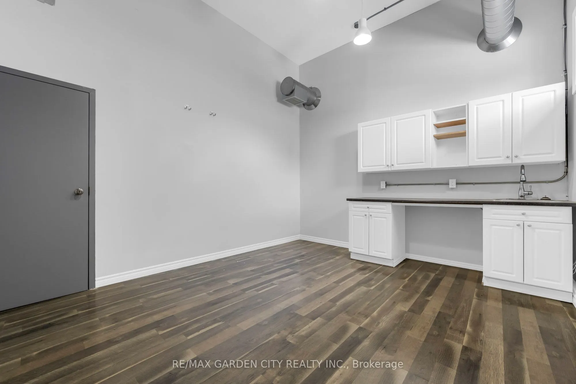 16 Myrtle Avenue #9B