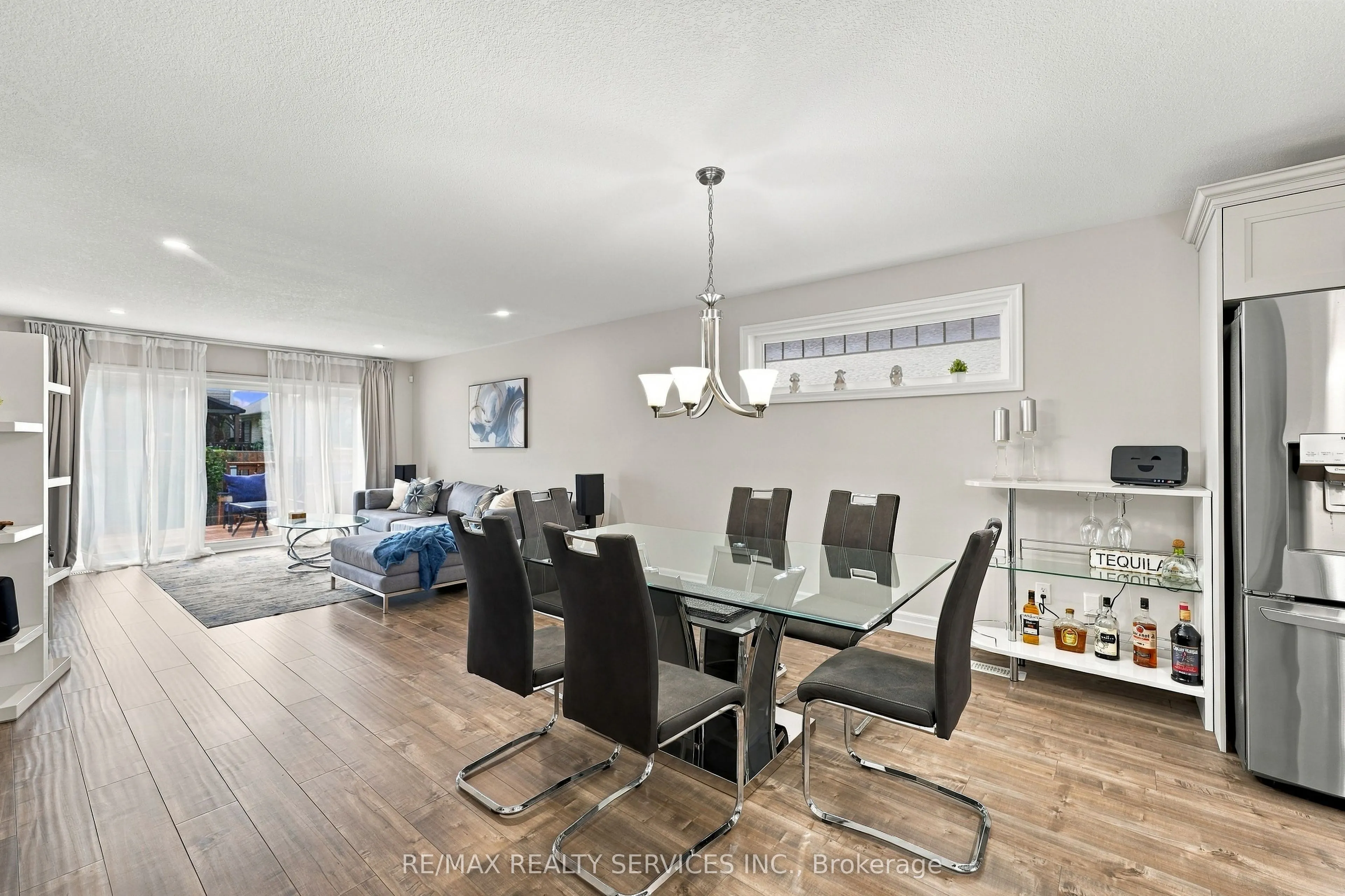 50 Mercedes Drive