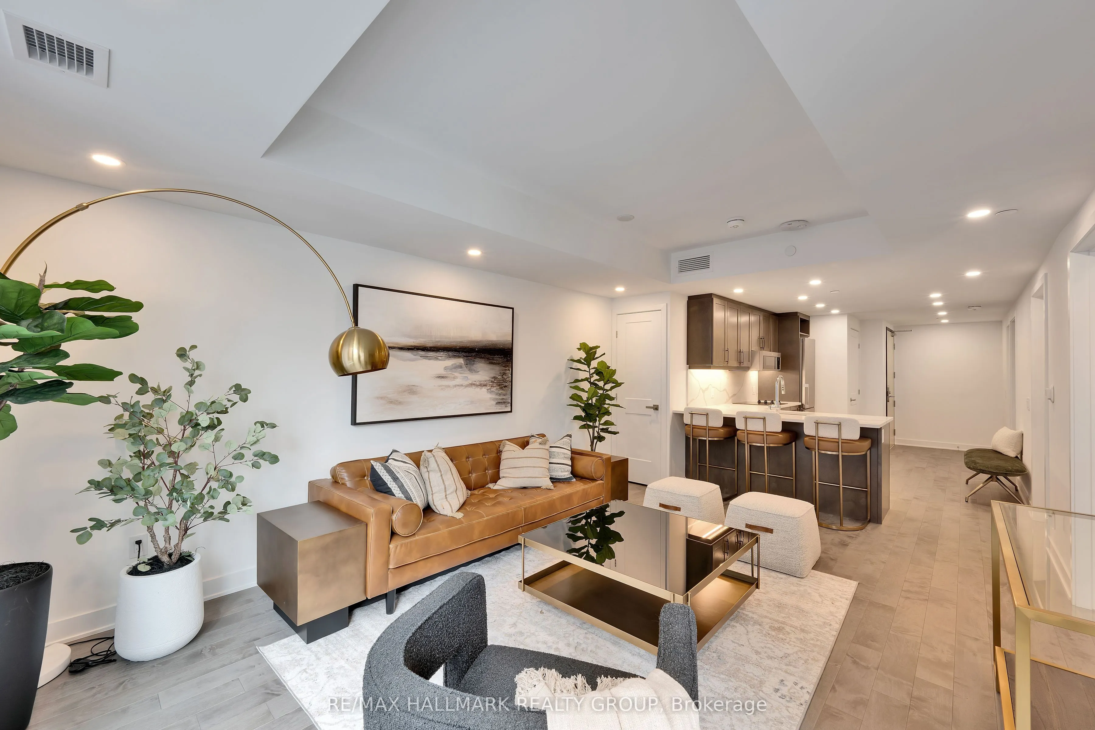 340 Queen Street #701