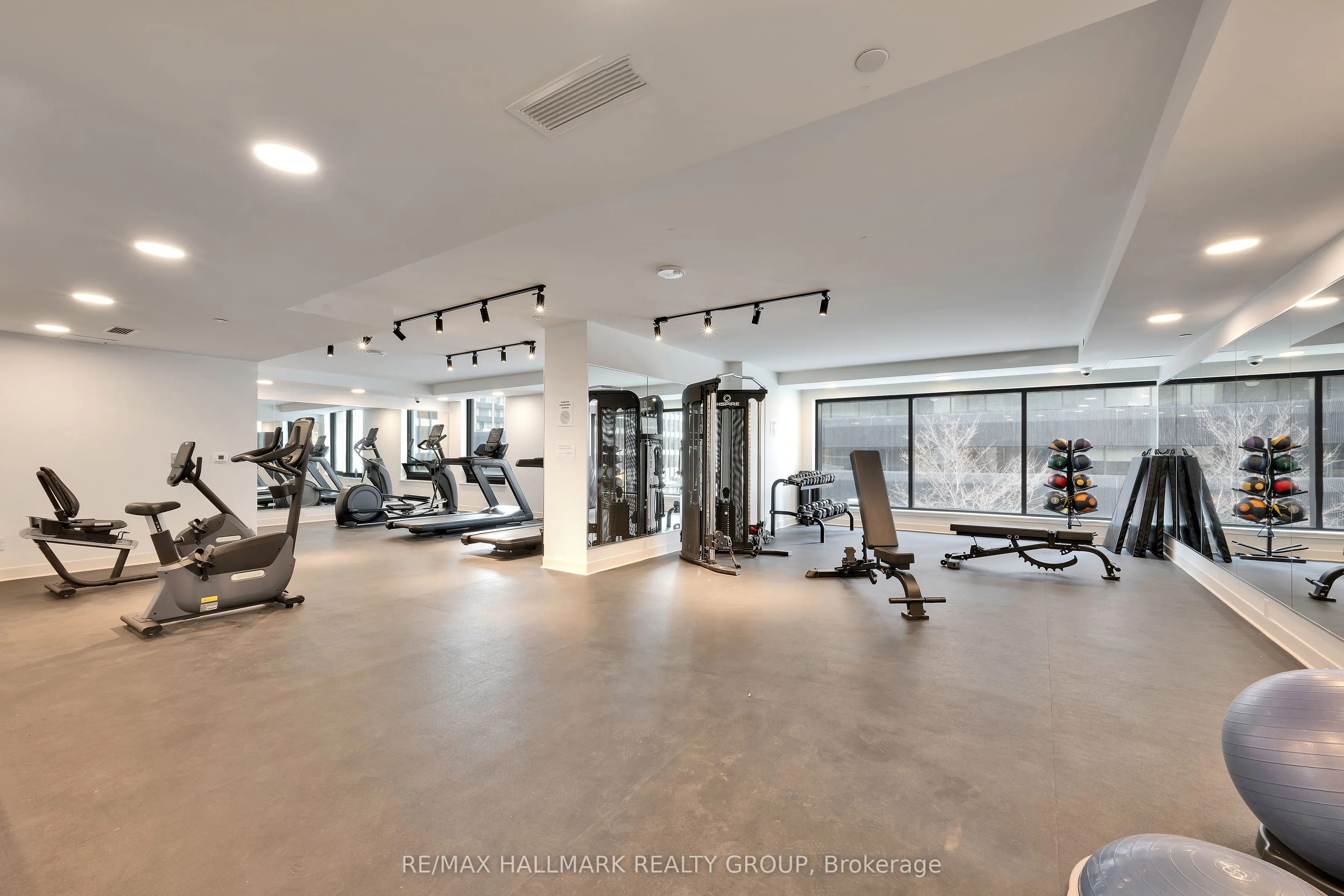 340 Queen Street #406