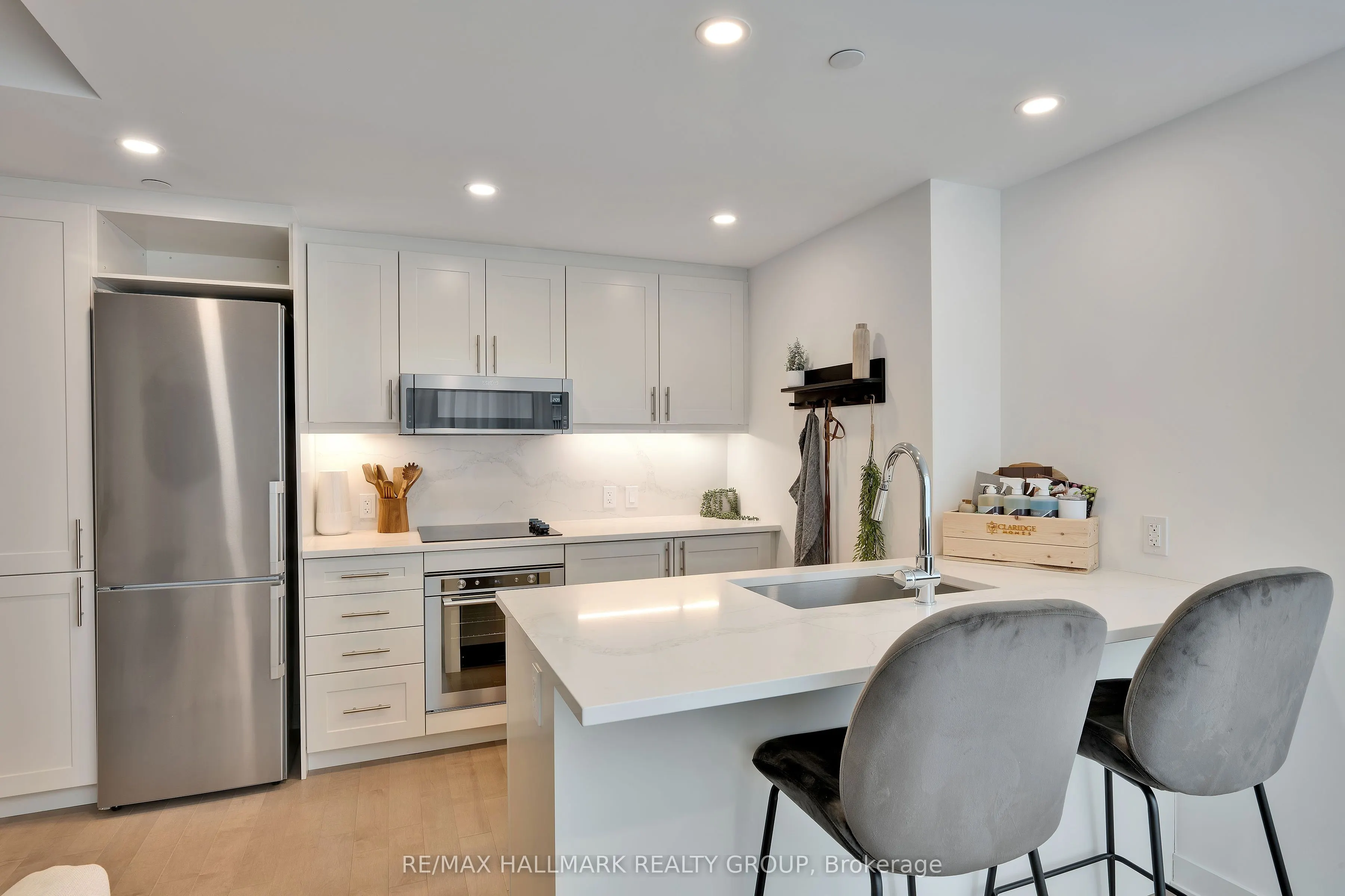340 Queen Street #306