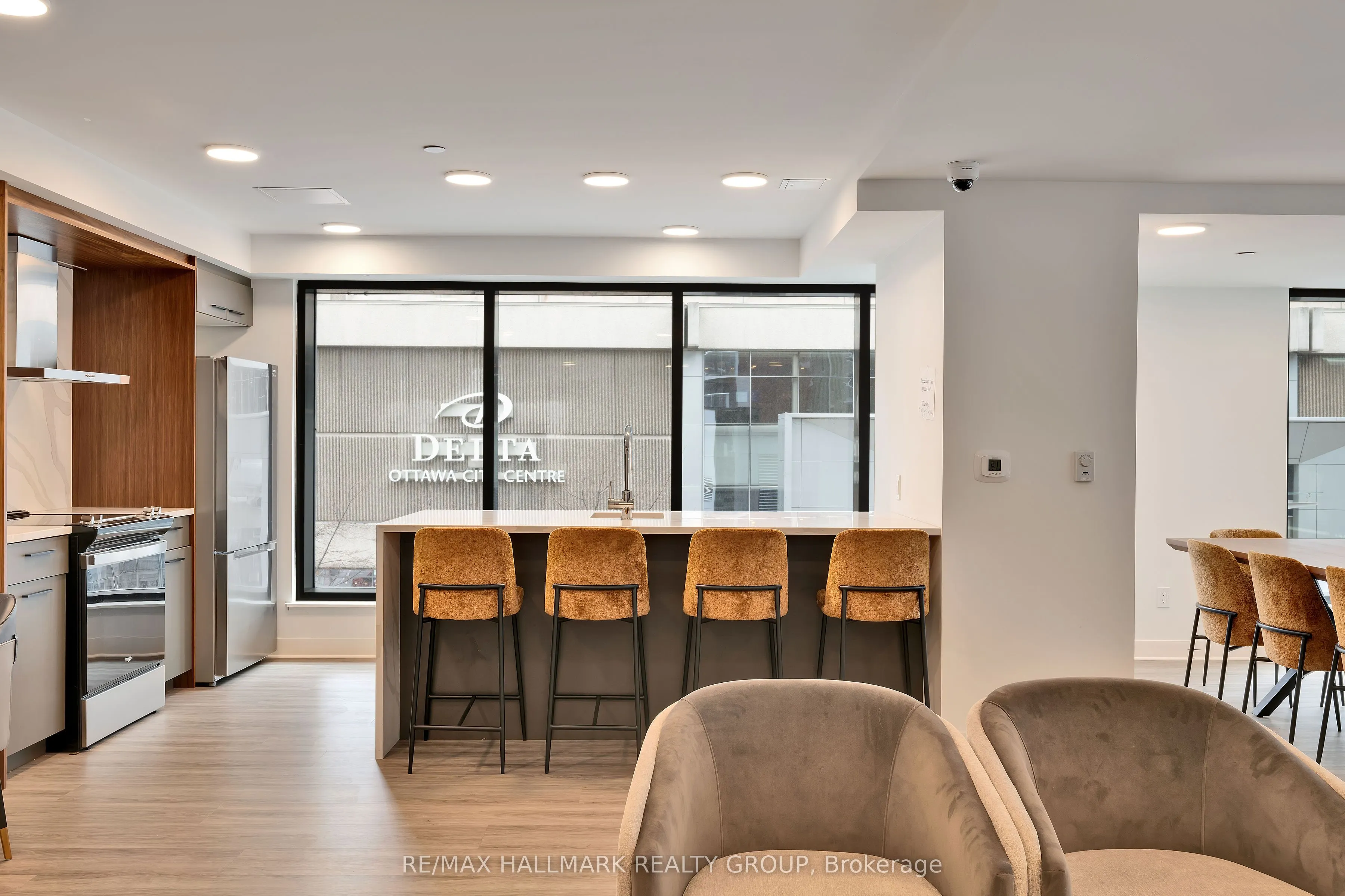 340 Queen Street #306