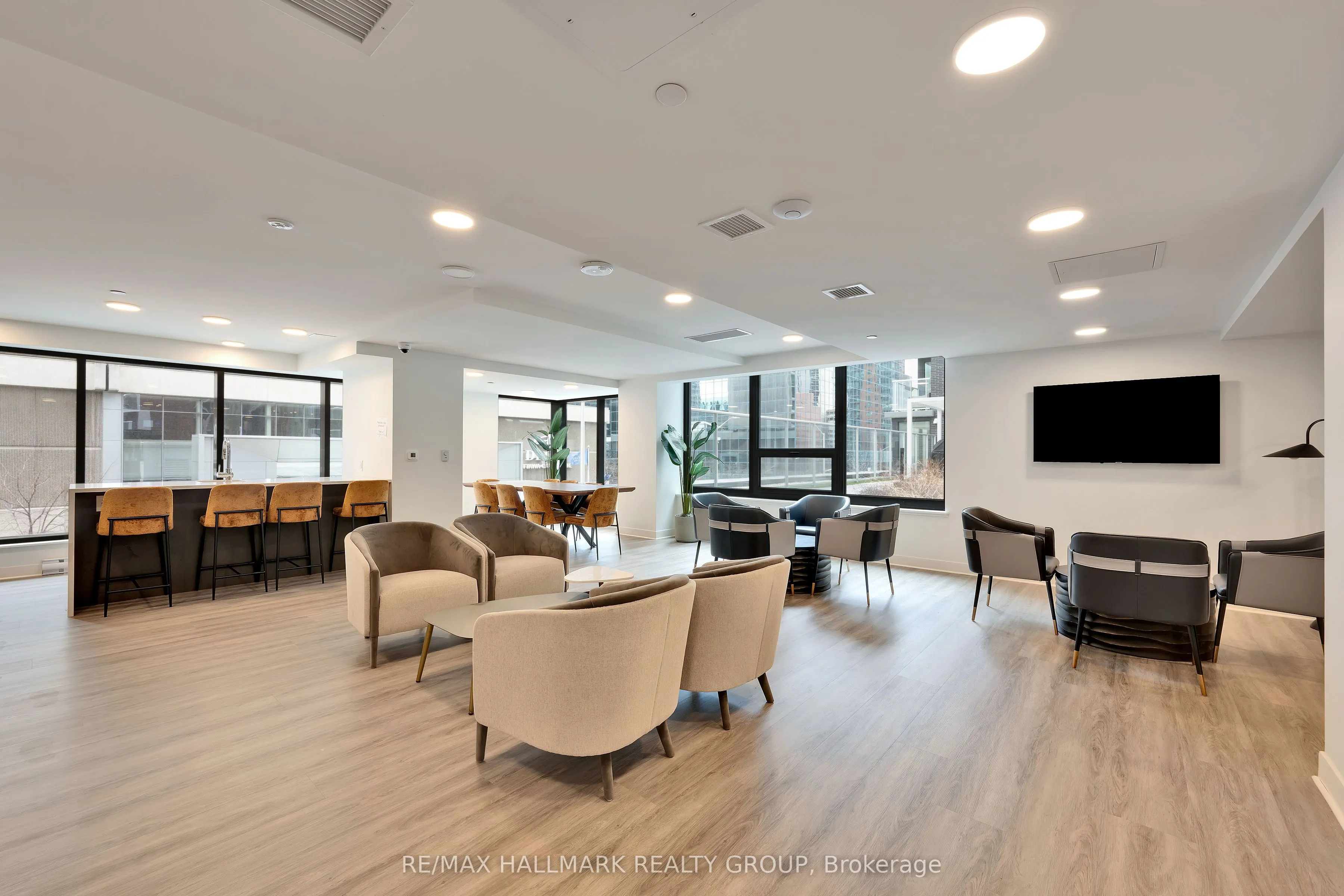 340 Queen Street #306