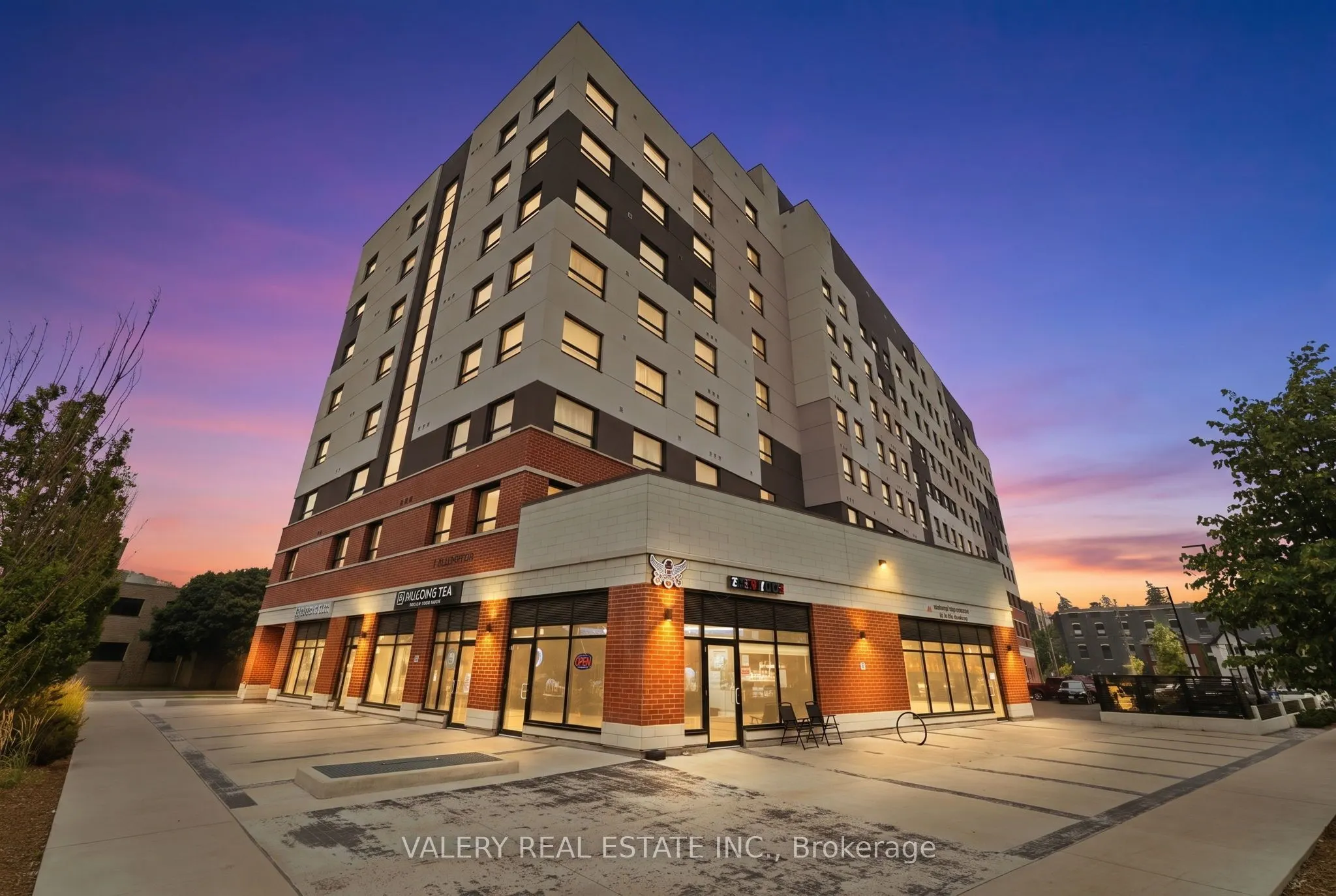 1 Wellington Street #717