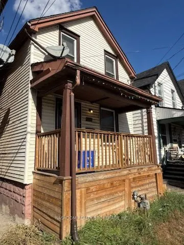 1087 Cannon Street E