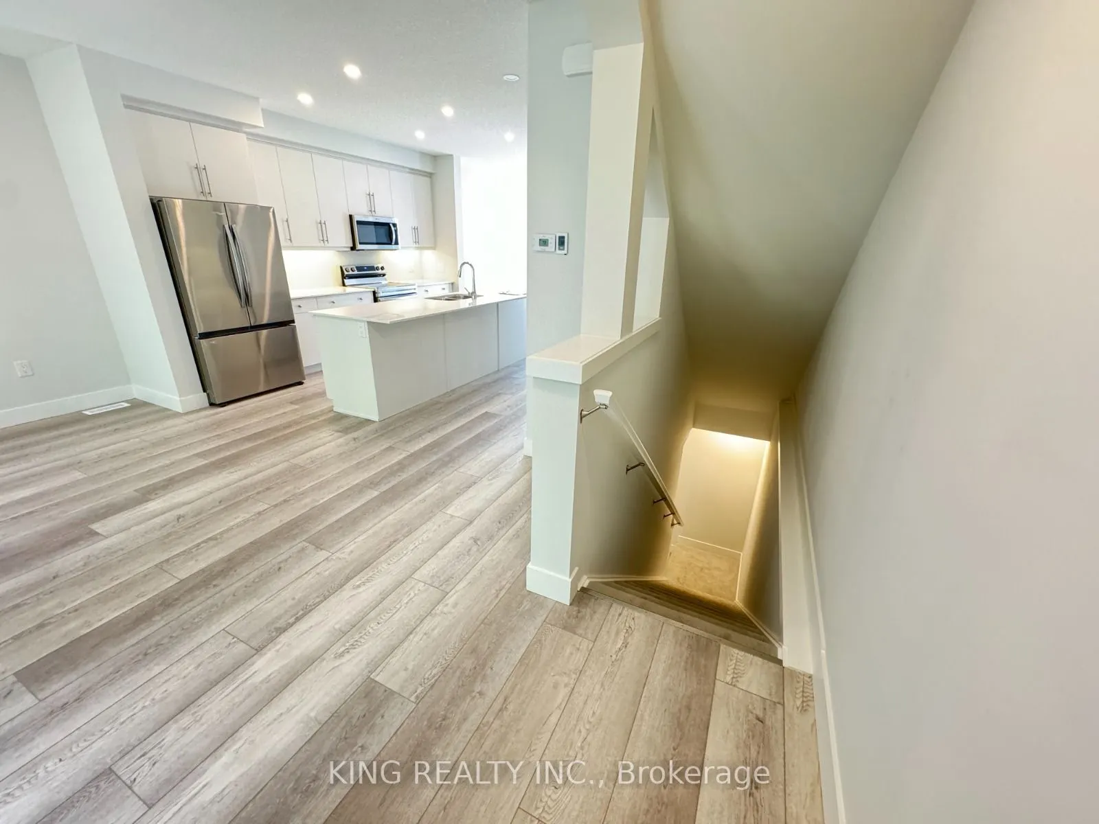 990 DEVERON Crescent #47
